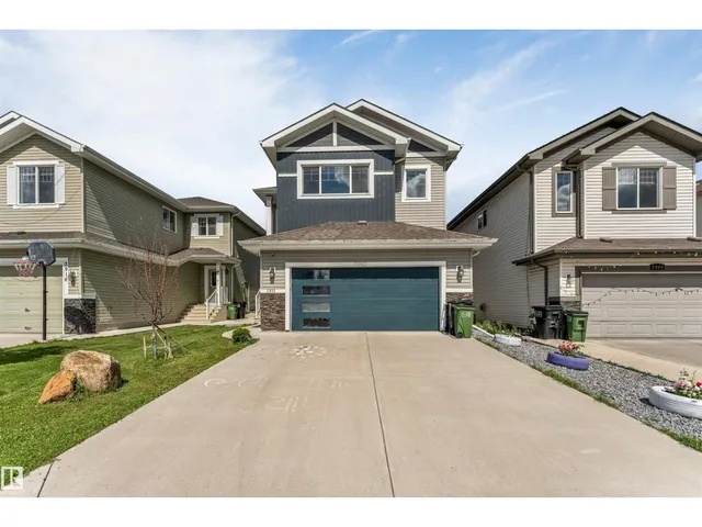 2912 12 AV, Edmonton 2
