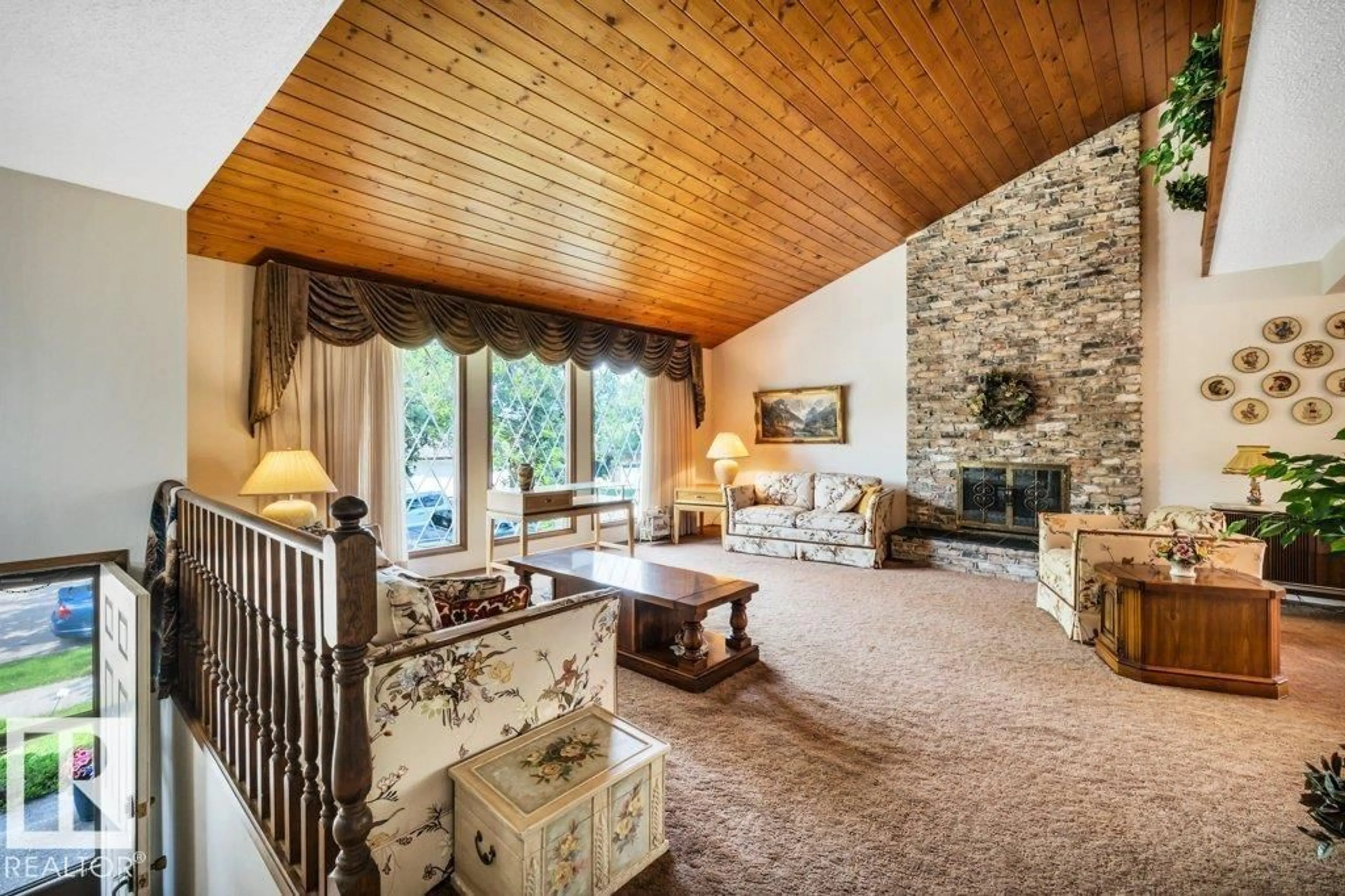Living room with furniture, unknown for 23 WENTWORTH CR, St. Albert Alberta T8N3G7