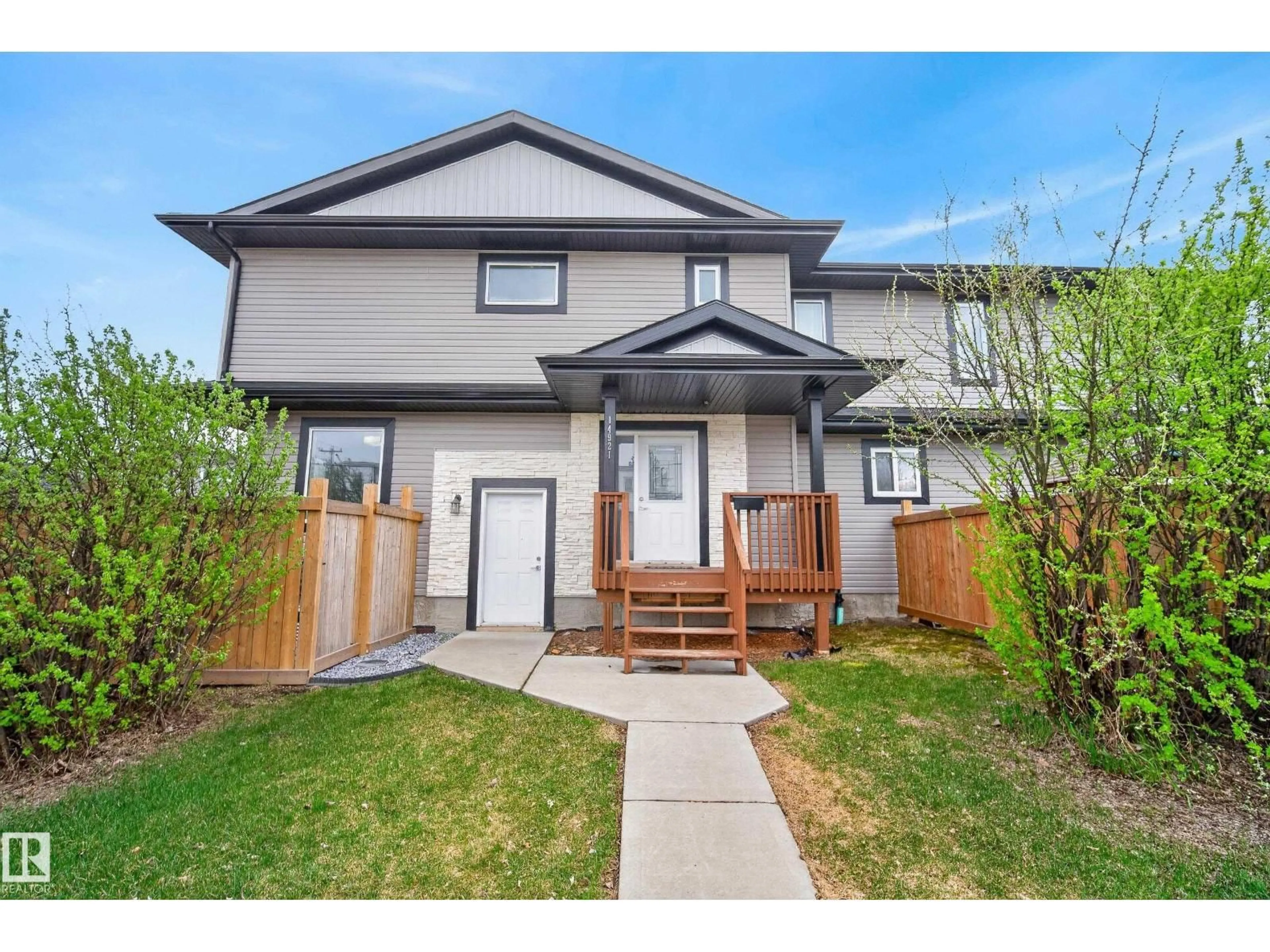 Unknown for 14921 90 AV, Edmonton Alberta T5R1E6