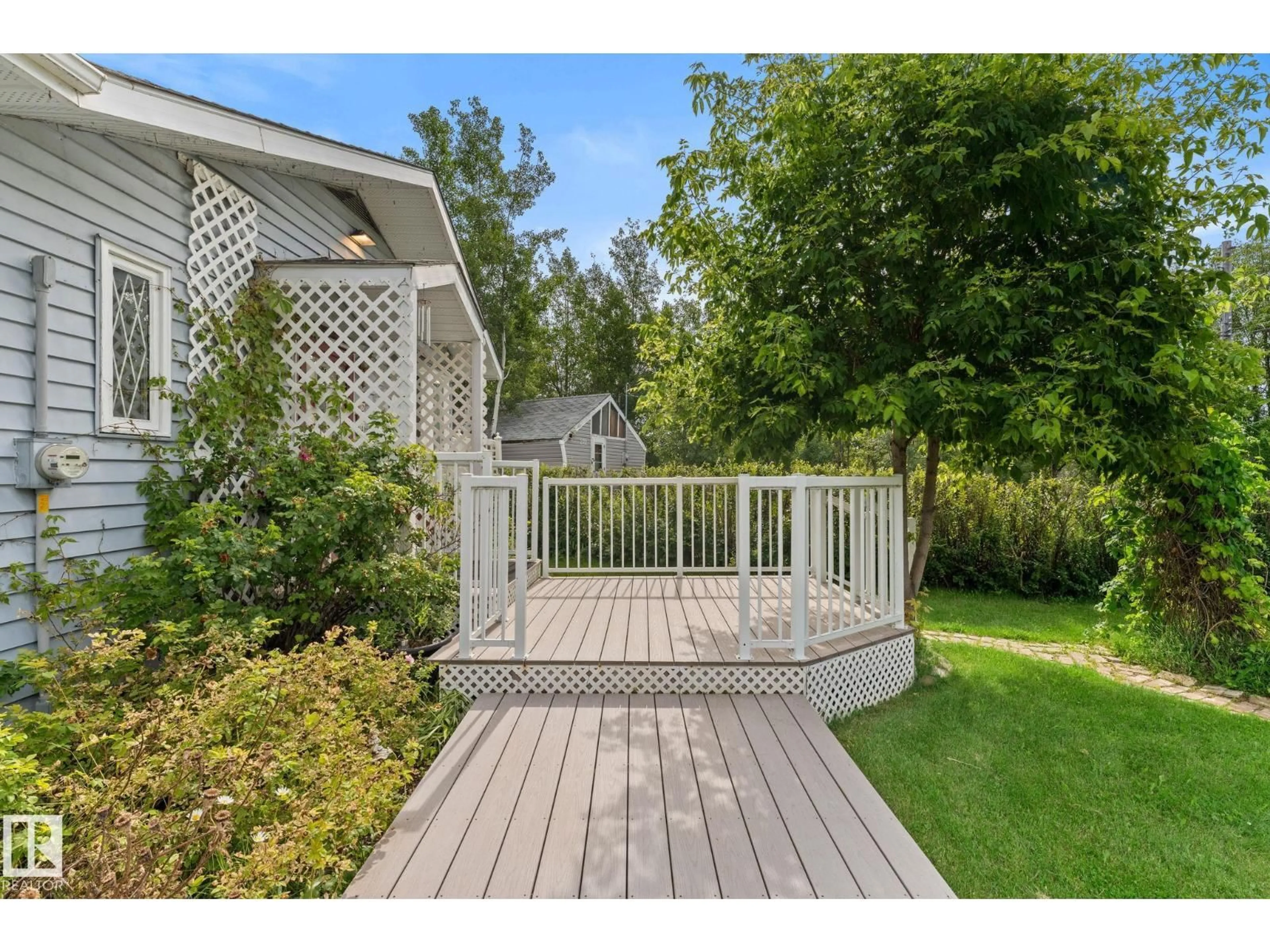 Patio, unknown for 52343 - 274 RGE ROAD 211, Rural Strathcona County Alberta T8G1A6