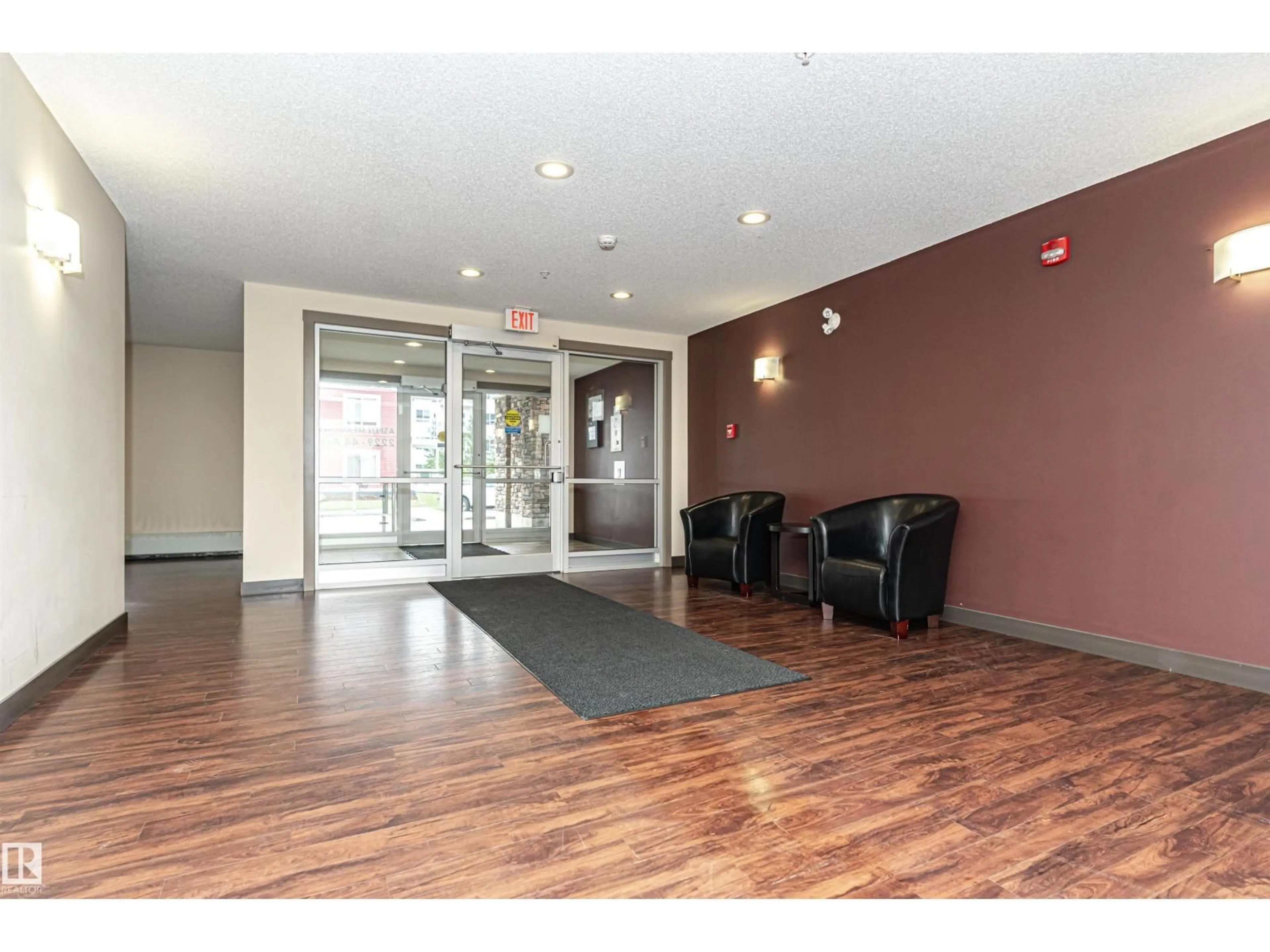 Indoor foyer for #310 - 2229 44 AV, Edmonton Alberta T6T0W6