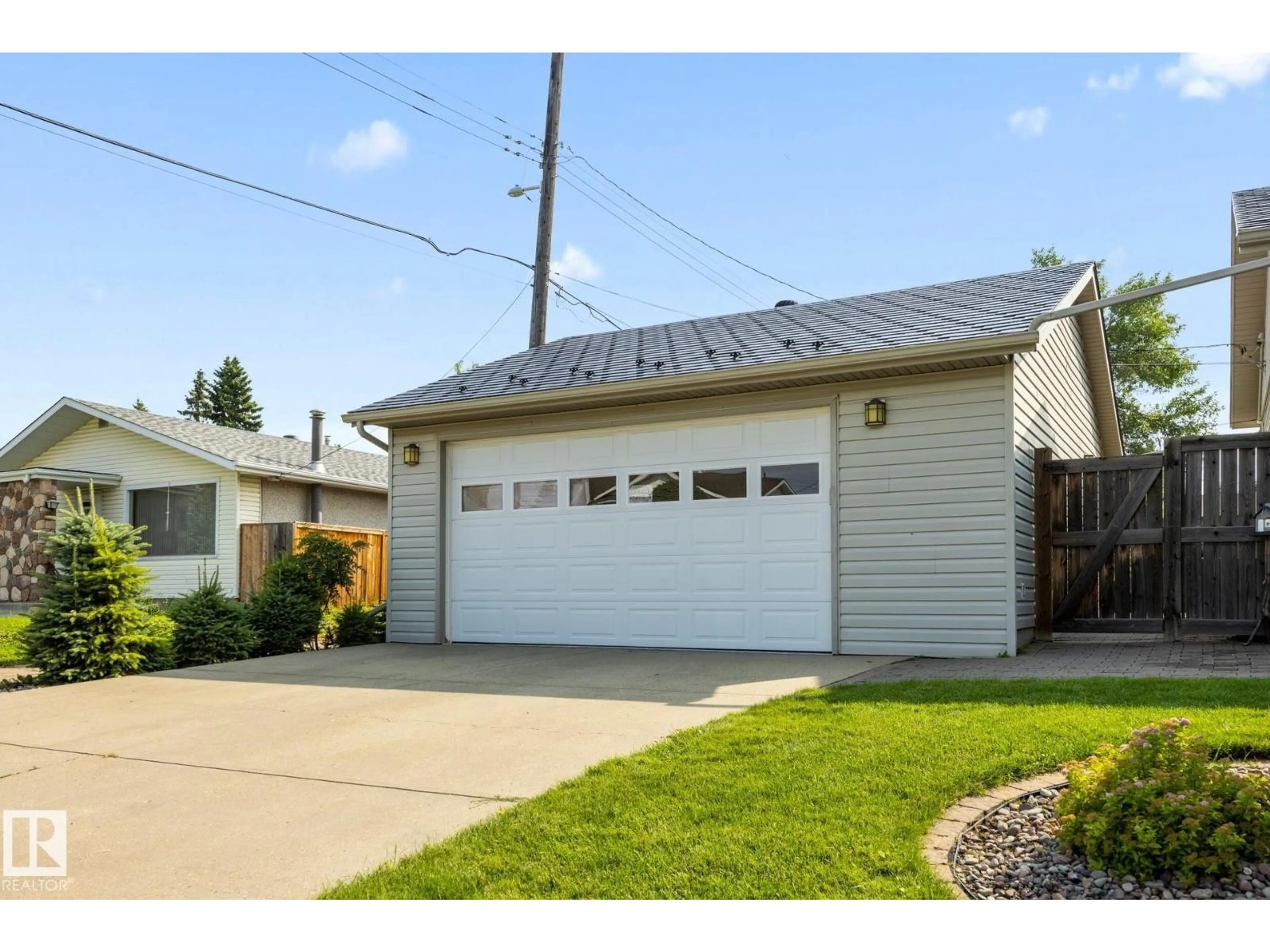 Unknown for 9503 54 ST, Edmonton Alberta T6B1H4