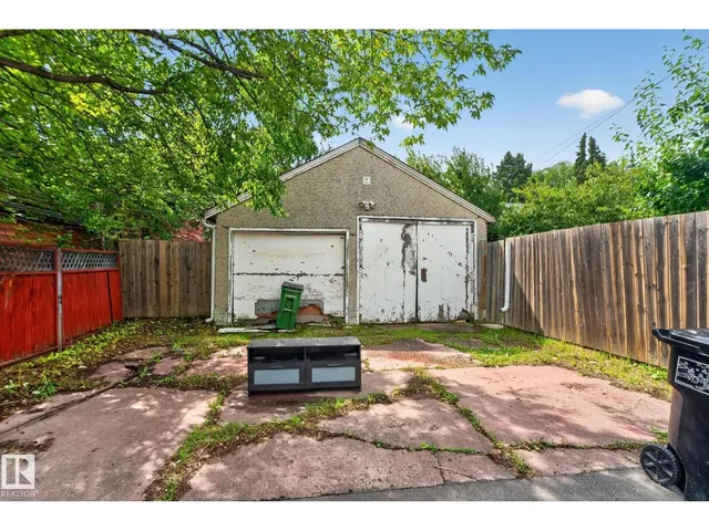 10508 67 AV, Edmonton 3