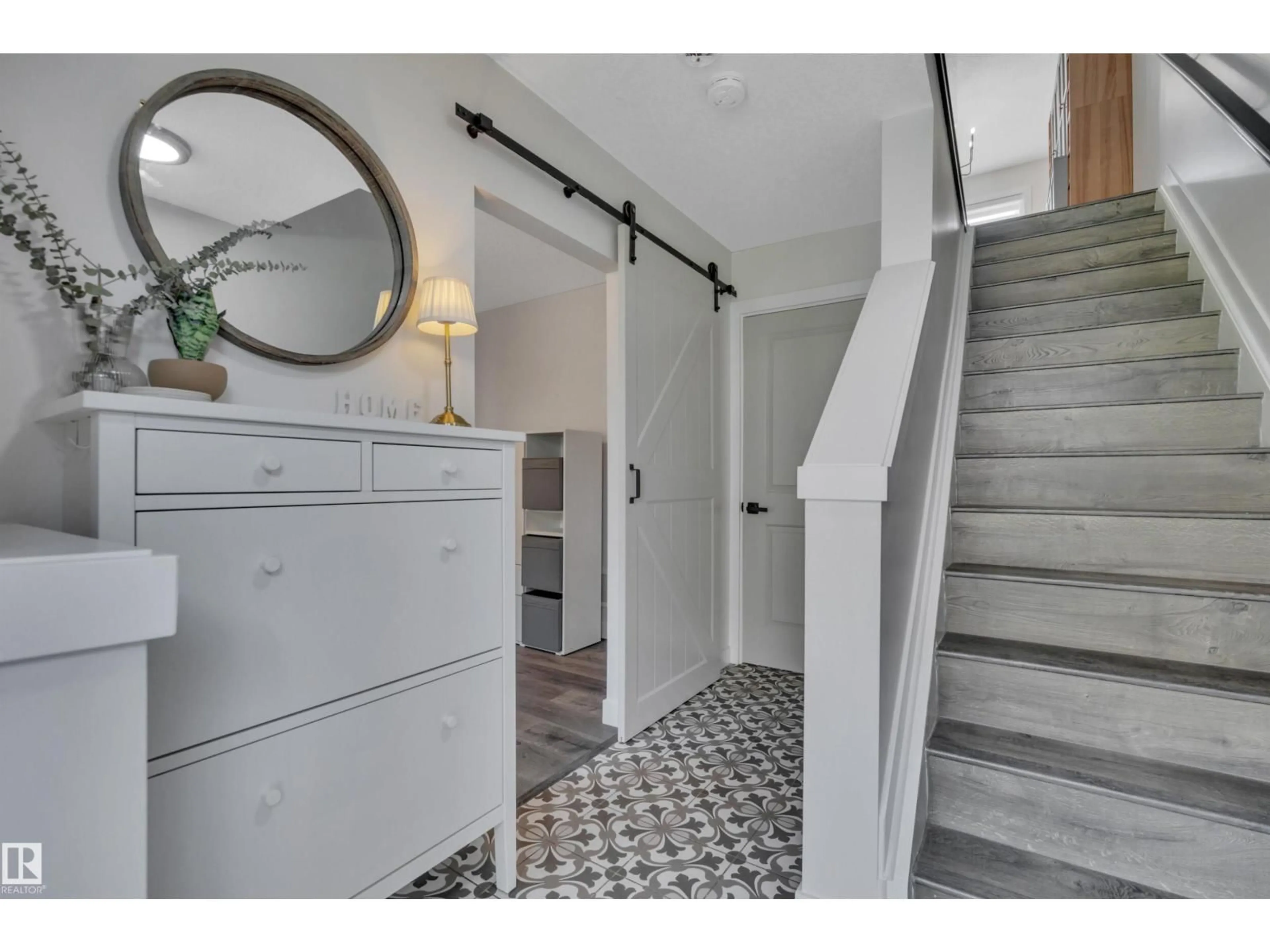 Indoor entryway for #58 - 9535 217 ST, Edmonton Alberta T5T4P5