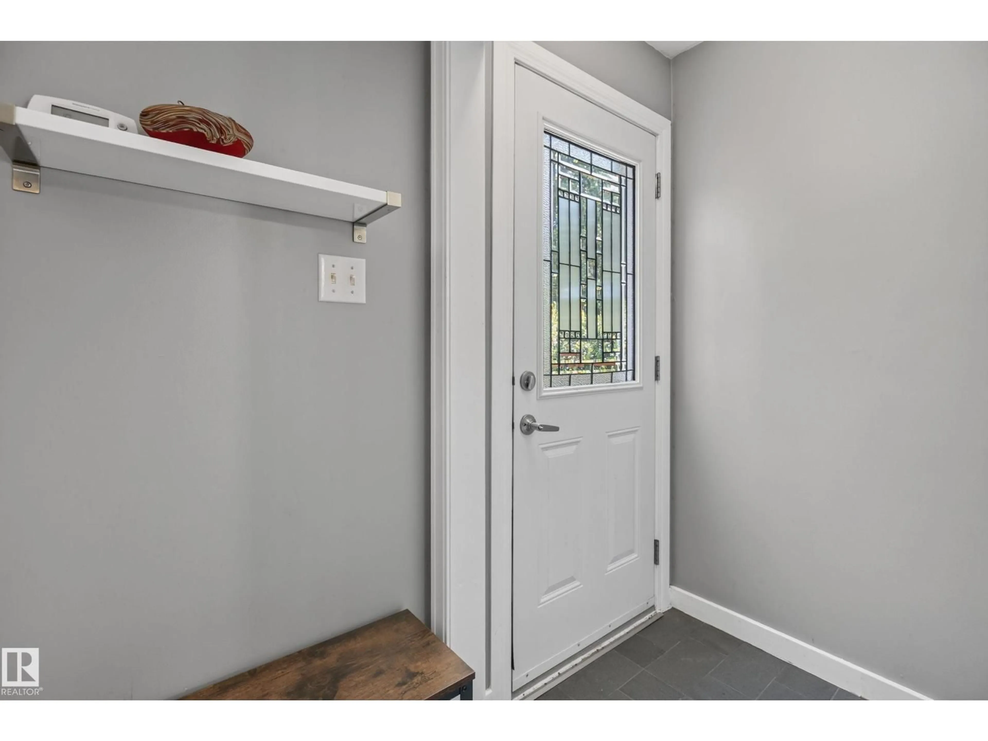Indoor entryway for 6806 110 ST, Edmonton Alberta T6H3E7