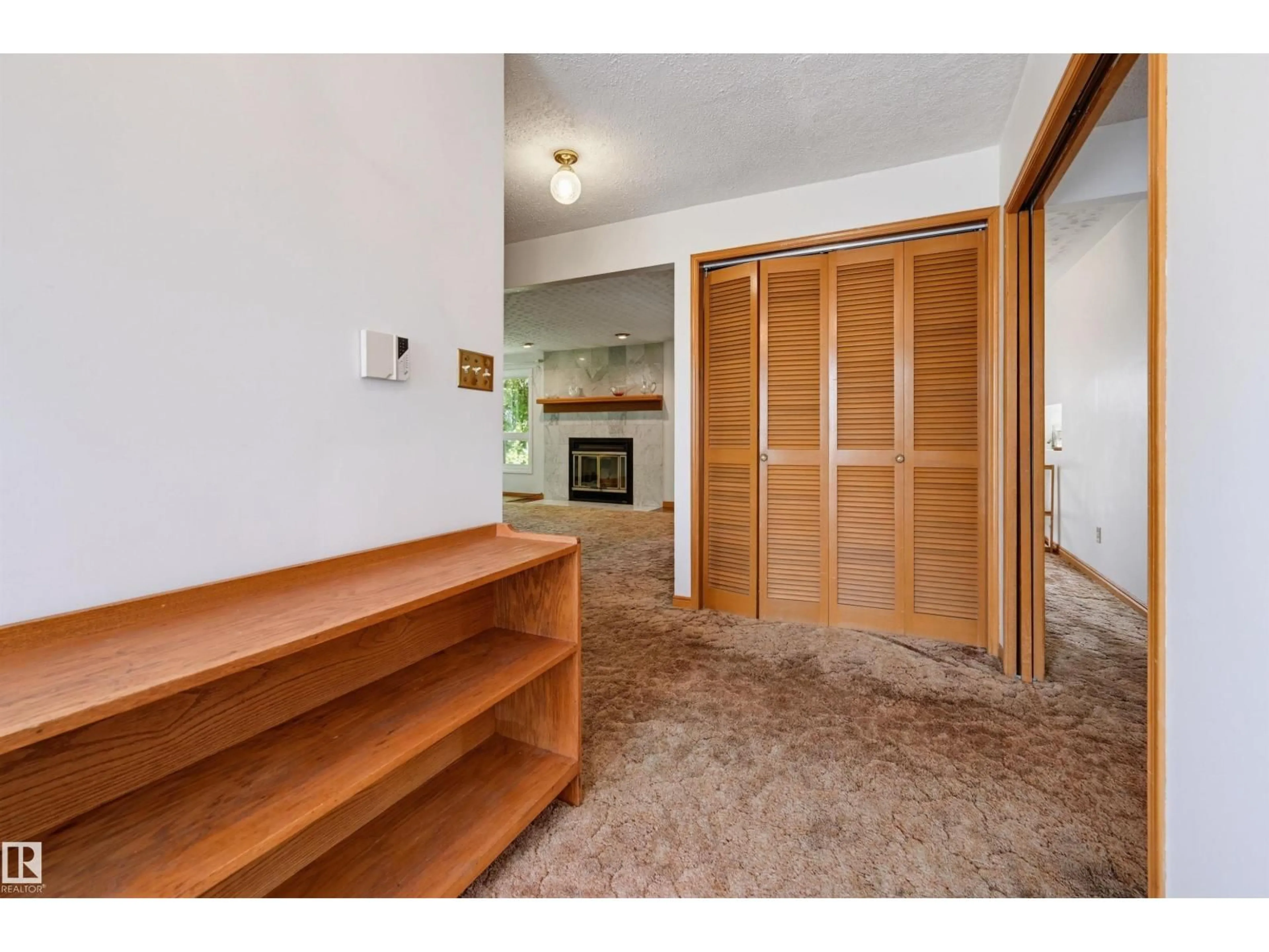 Indoor entryway for NW - 14012 120 ST, Edmonton Alberta T5X4X8