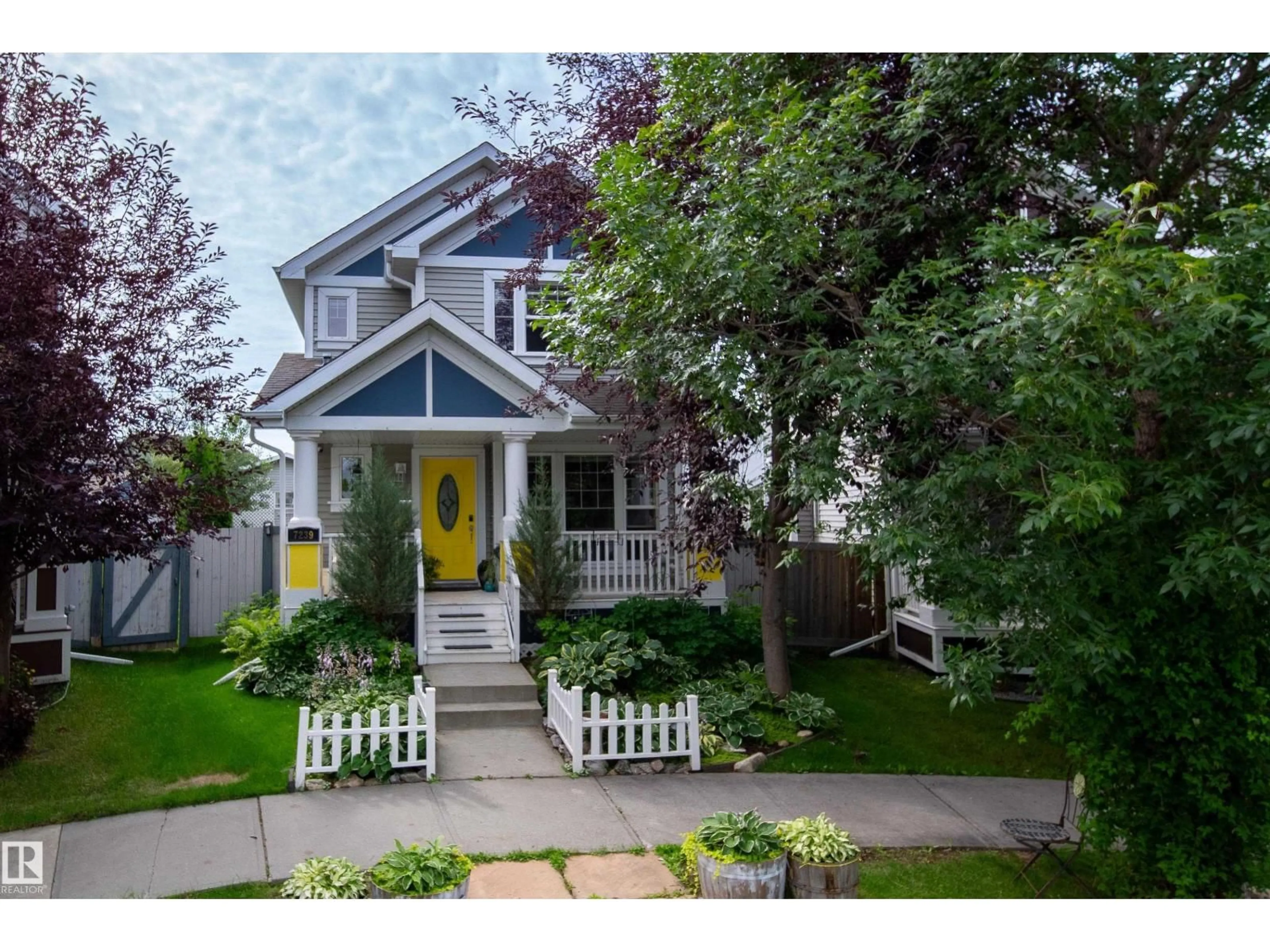 Home with vinyl exterior material, street for SW - 7239 21 AV, Edmonton Alberta T6X0L6