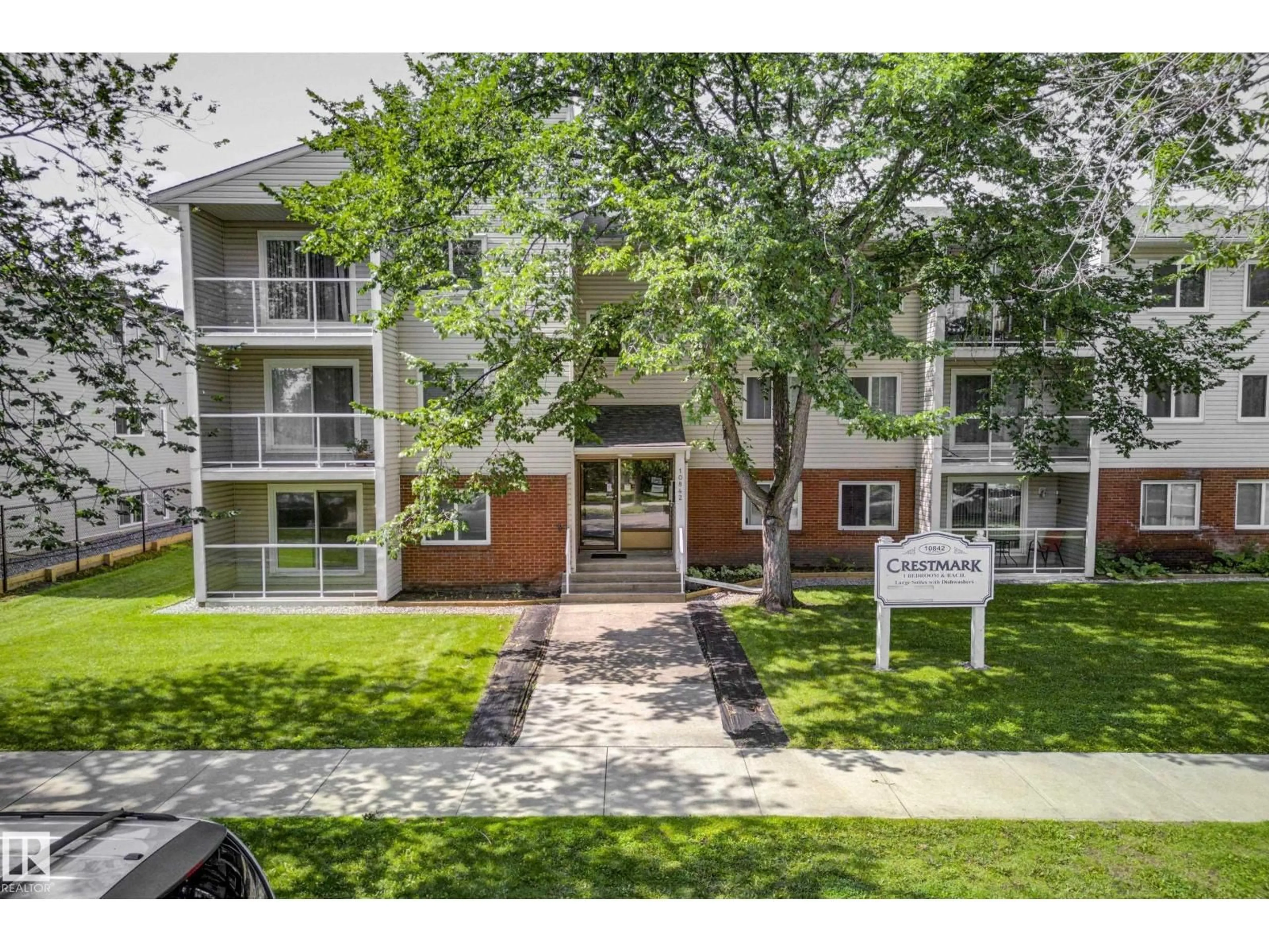 Unknown for 206 - 10842 107 ST NW, Edmonton Alberta T5H2Z3