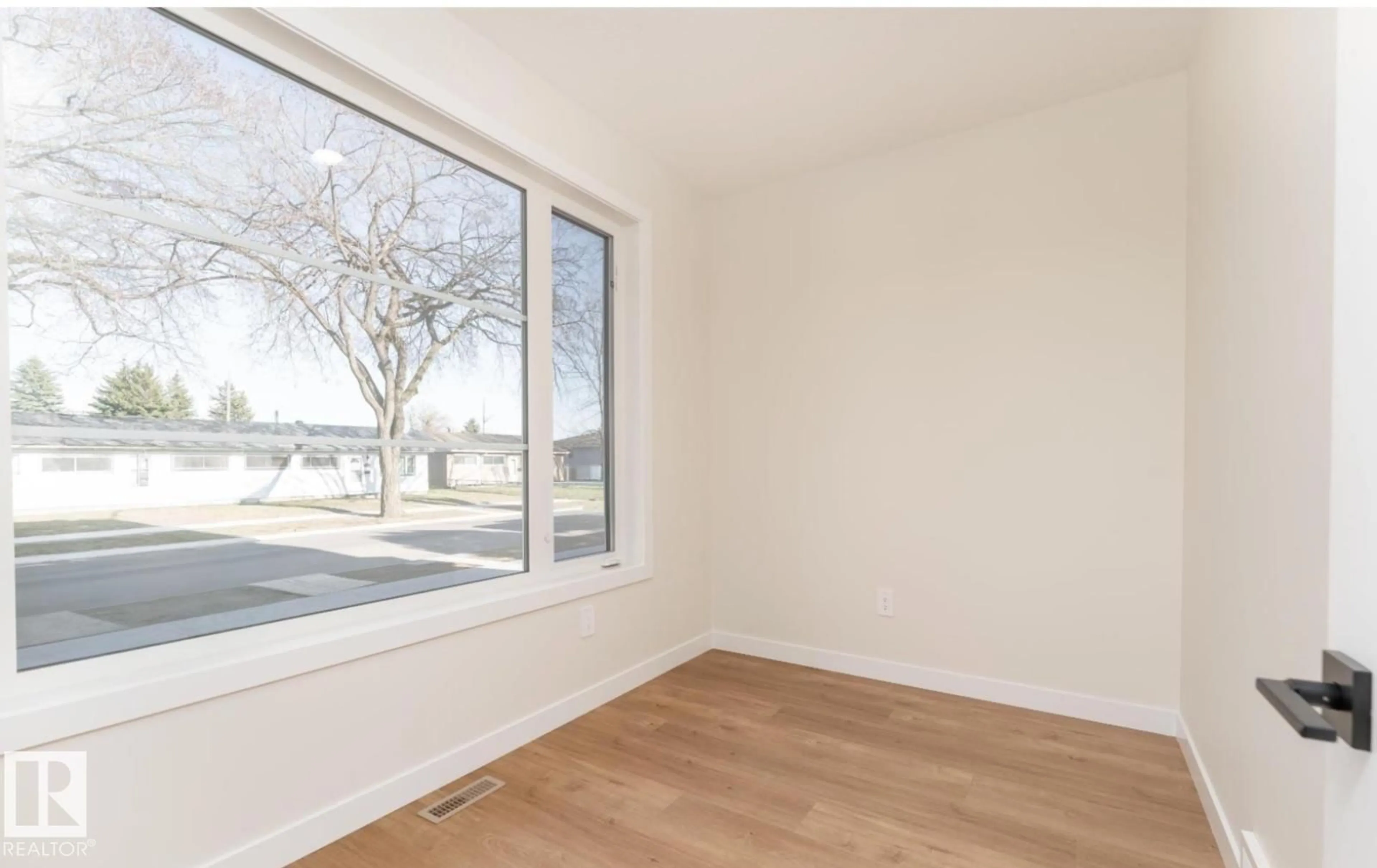 A pic of a room for NW - 13034 123A ST, Edmonton Alberta T5L0L2