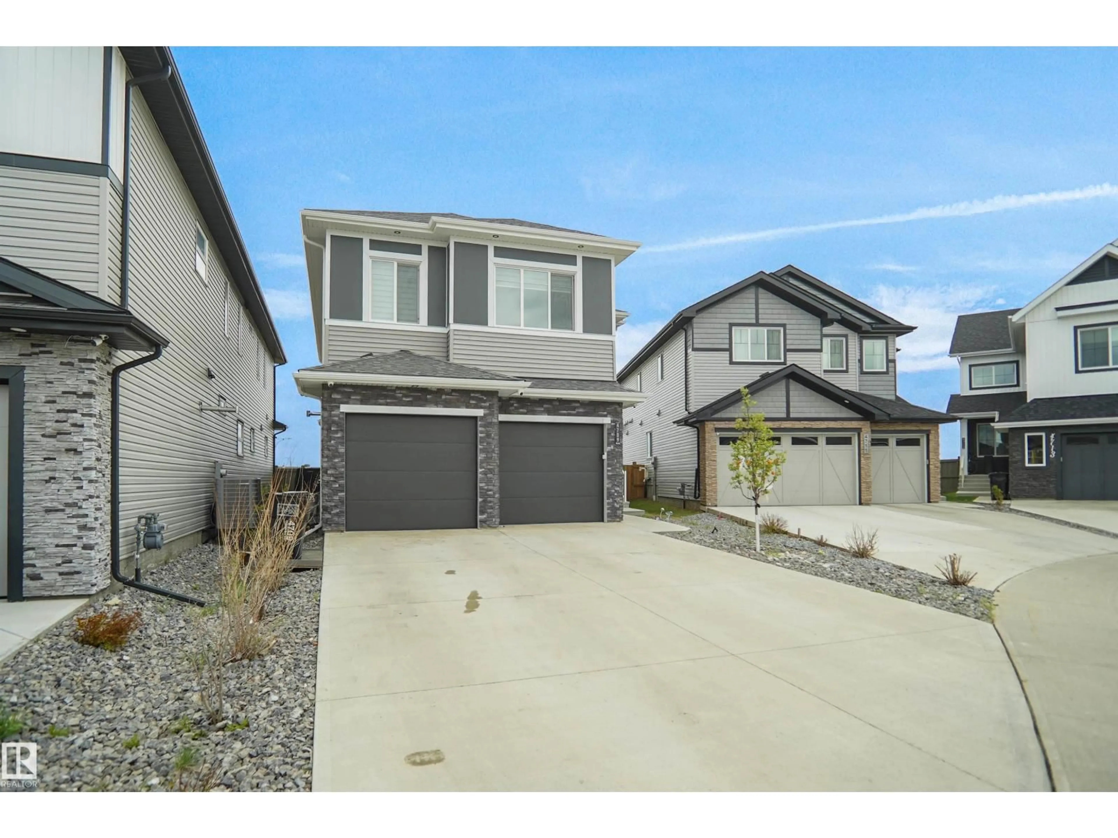 Unknown for SW - 4709 CHARLES BAY BA, Edmonton Alberta T6W3H1