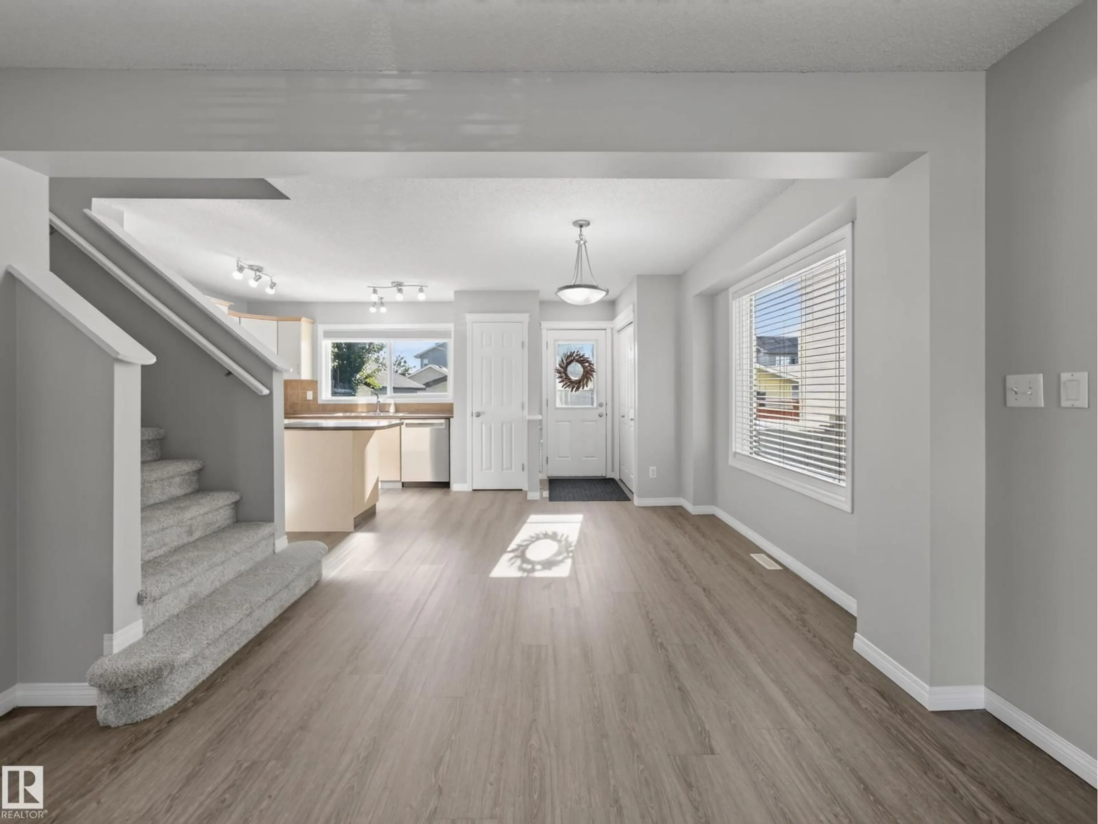 Open concept kitchen, unknown for 7835 SCHMID PL, Edmonton Alberta T6R0K5