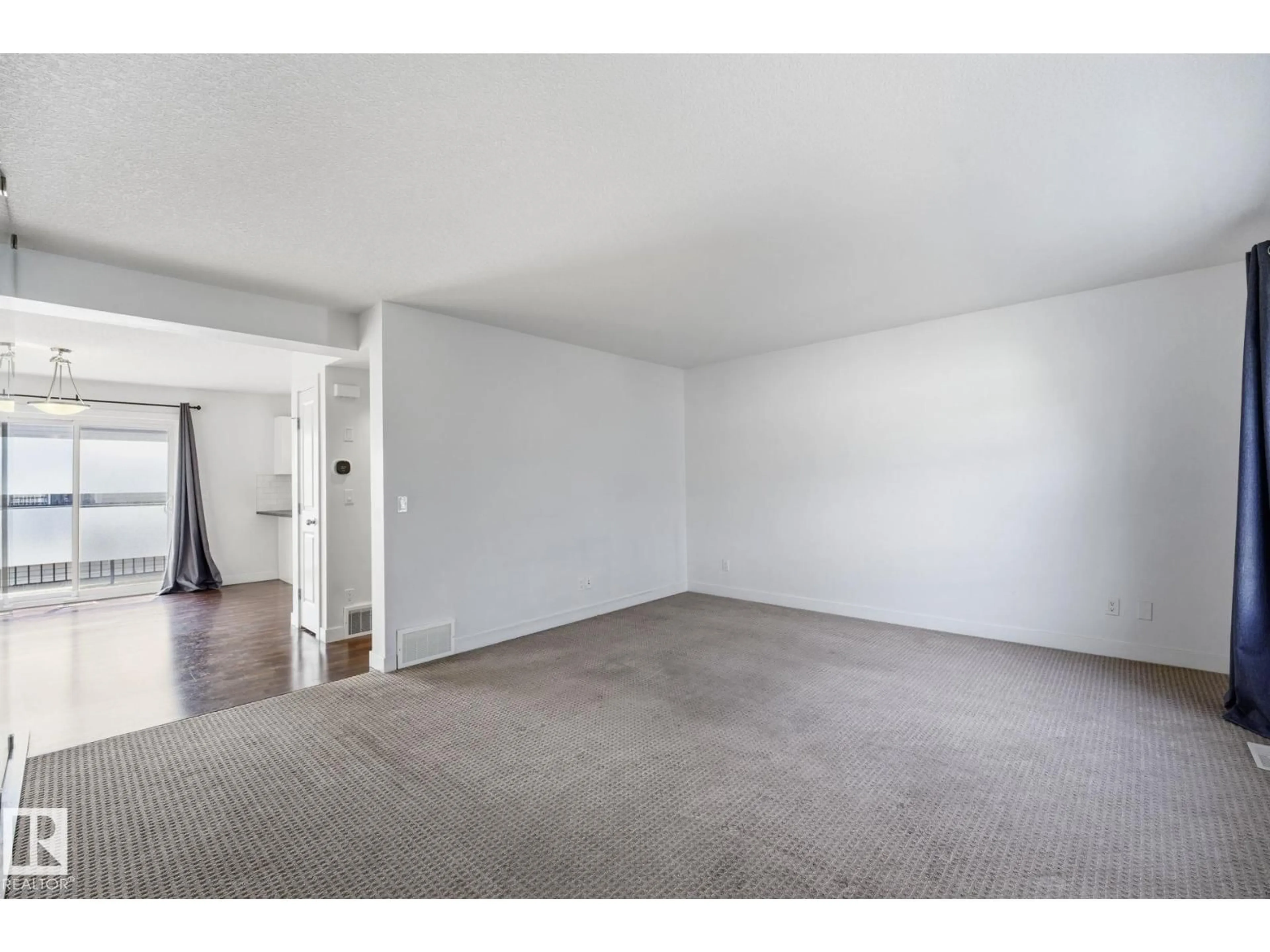 A pic of a room for 18 - 13810 166 AV, Edmonton Alberta T6V0K4