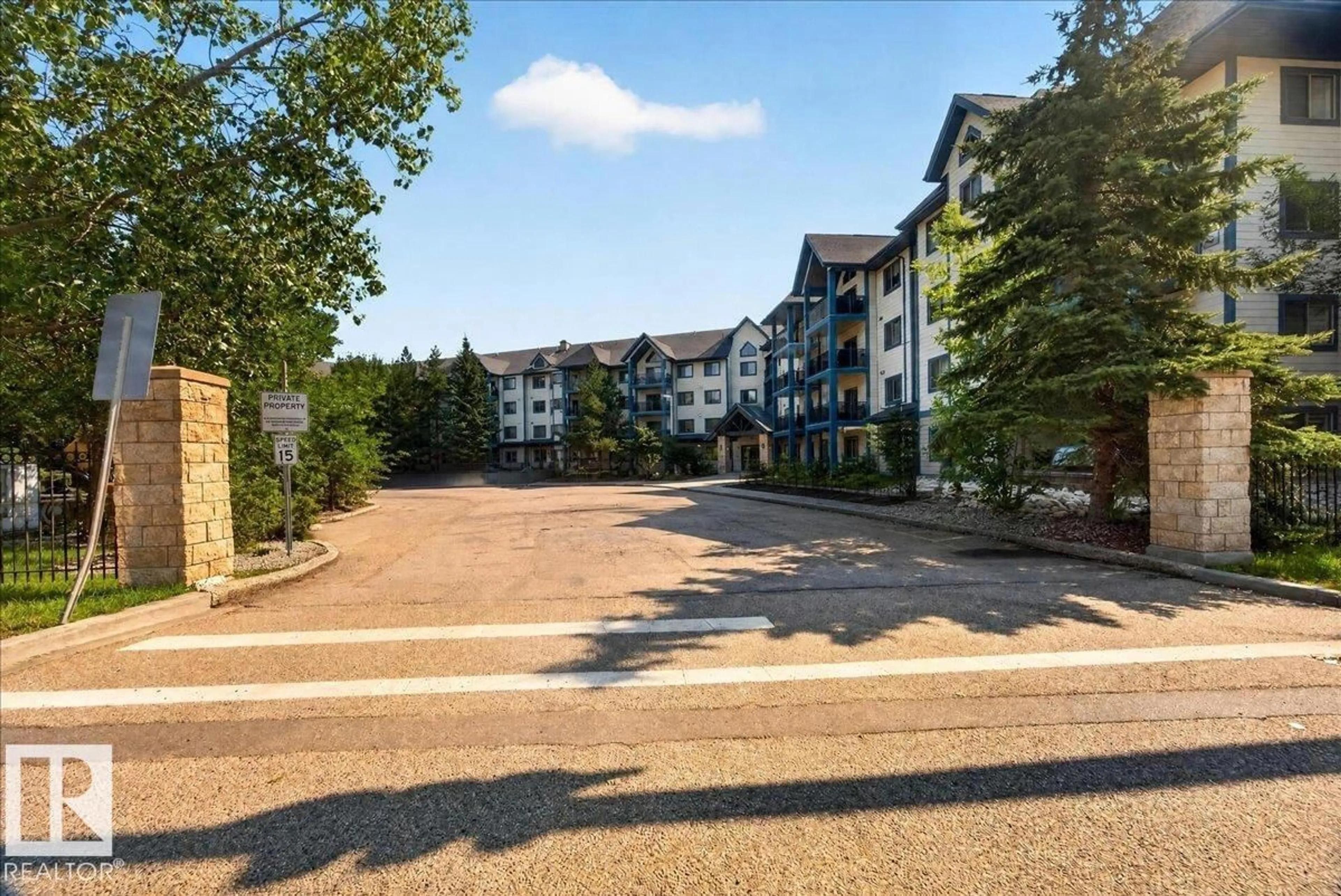 Patio, unknown for 2903 - 122 RABBIT HILL RD, Edmonton Alberta T6R3A3