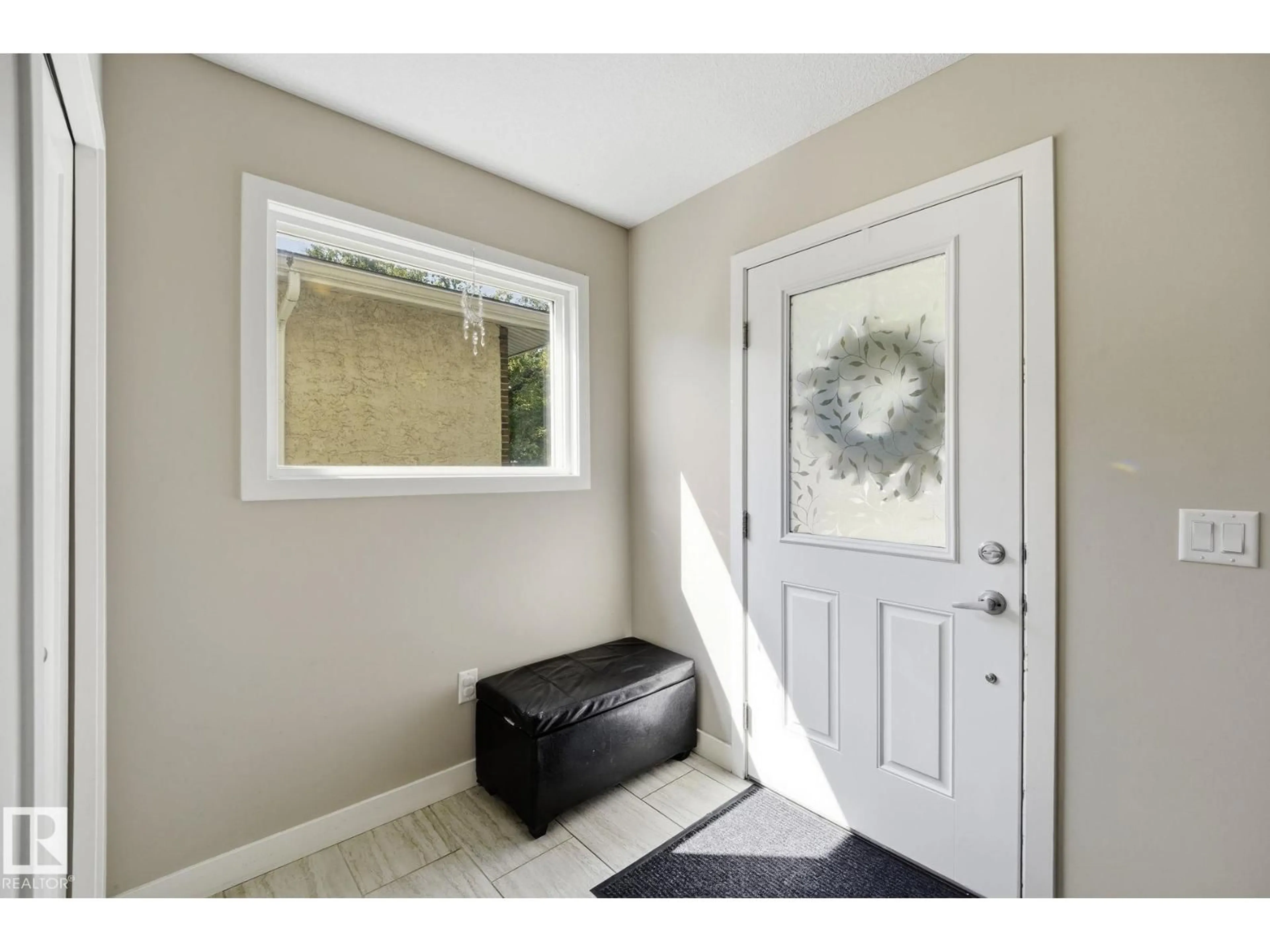 Indoor entryway for NW - 10245 152 ST, Edmonton Alberta T5P1Y3
