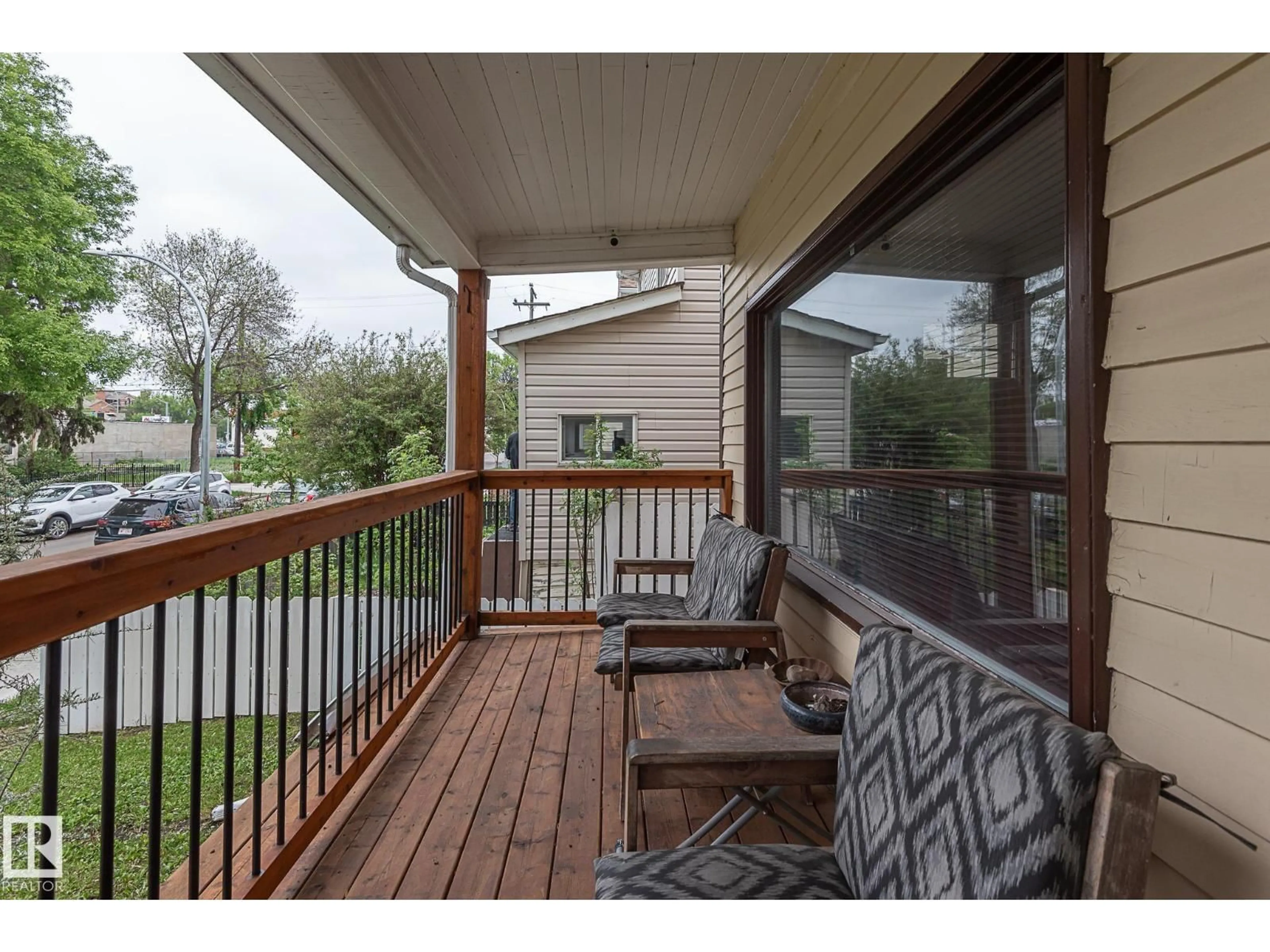 Patio, unknown for 9623 110A AV, Edmonton Alberta T5H1J8