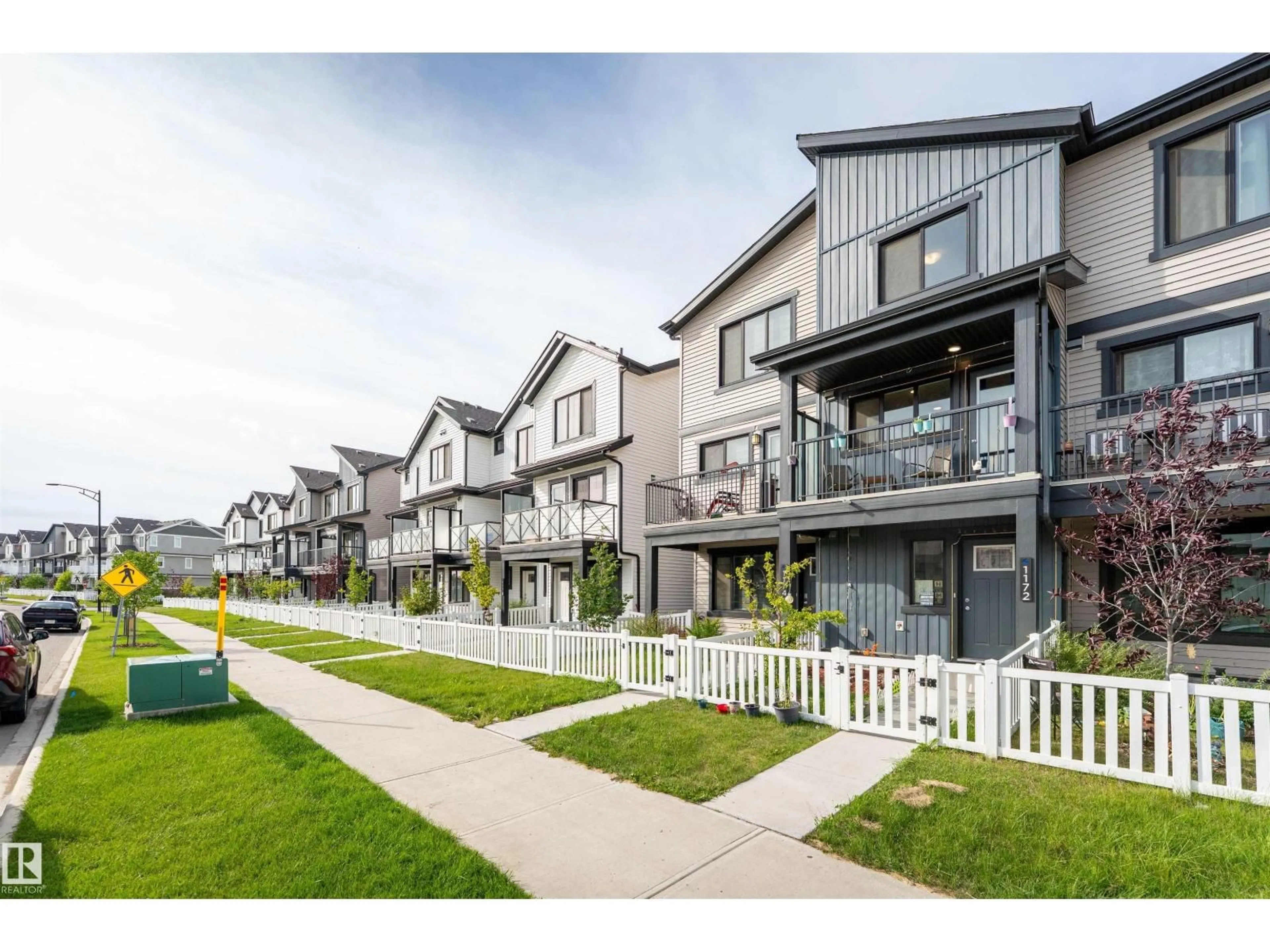 A pic from outside/outdoor area/front of a property/back of a property/a pic from drone, mountain view for 1172 ASTER BOULEVARD, Edmonton Alberta T6T2S2