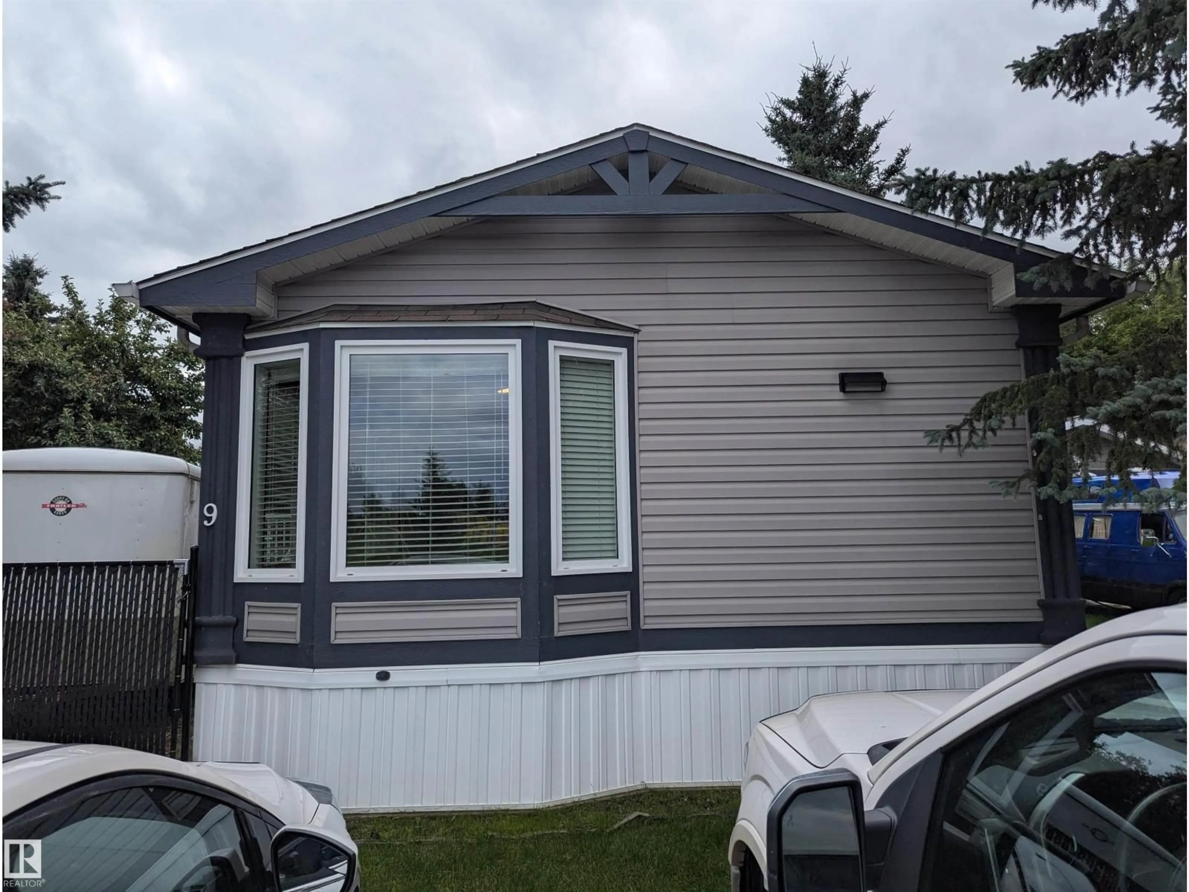 Home with vinyl exterior material, street for NW - 9 WEST VIEW BV, Edmonton Alberta T5S1T5