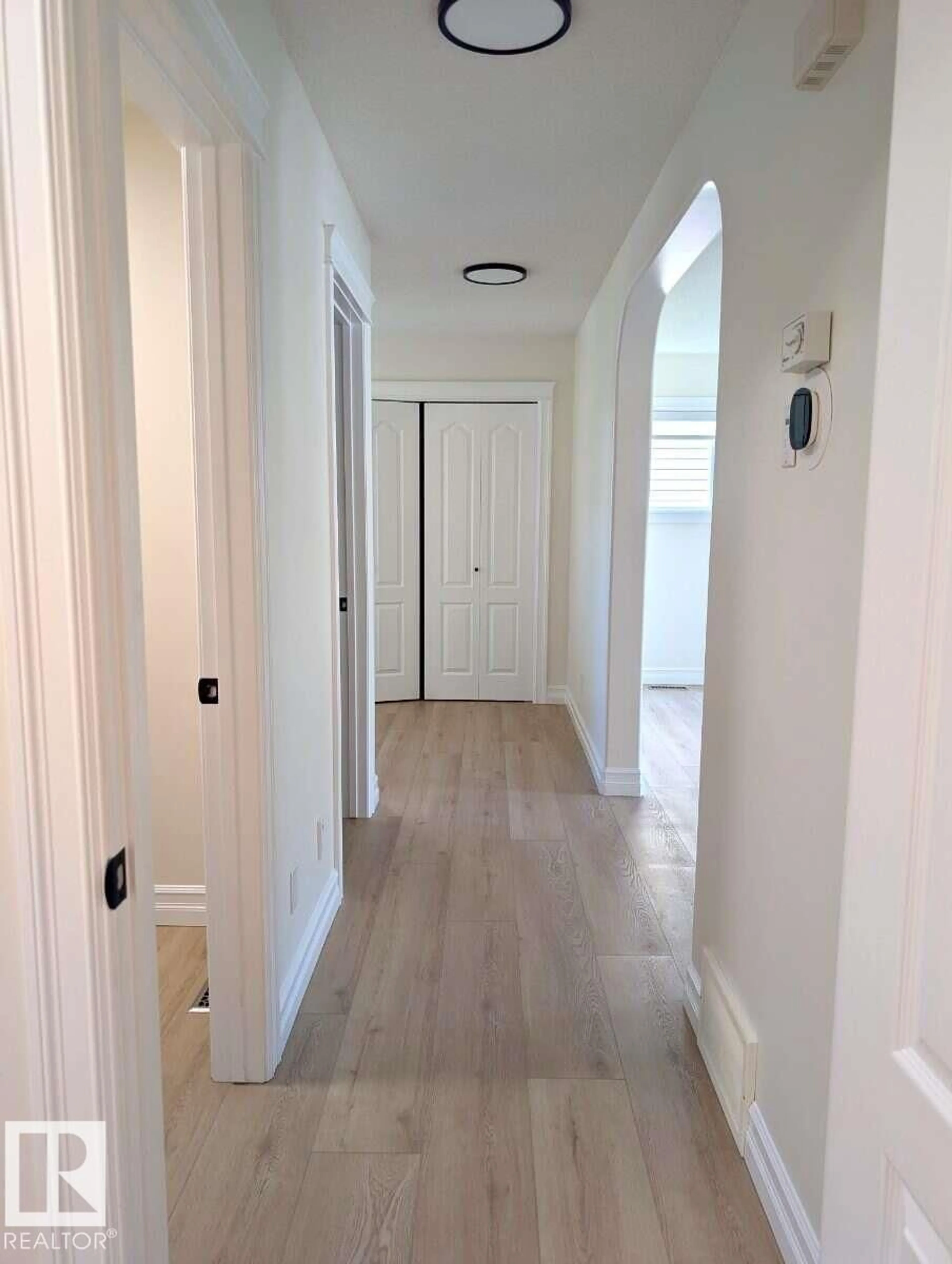Indoor entryway for 1236 WESTERRA CR, Stony Plain Alberta T7Z0B2