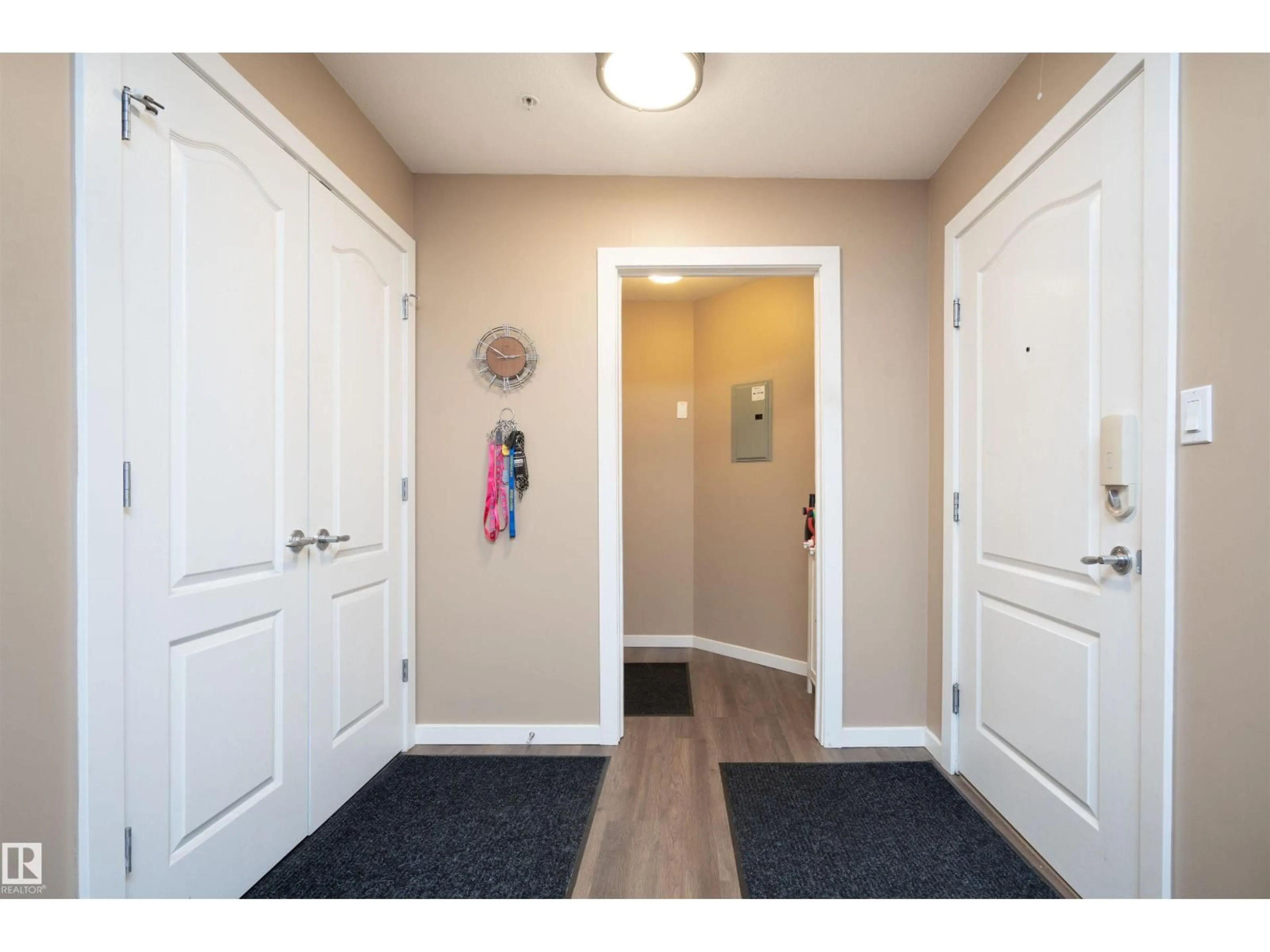 Indoor entryway for #211 - 278 SUDER GREENS DR, Edmonton Alberta T5T6V6