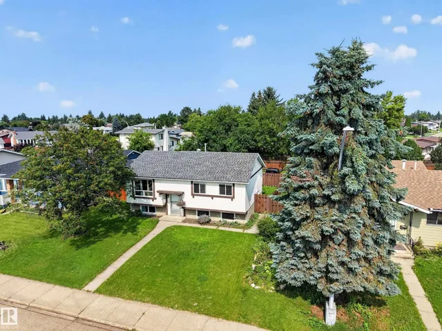 156 CLAREVIEW RD, Edmonton 5