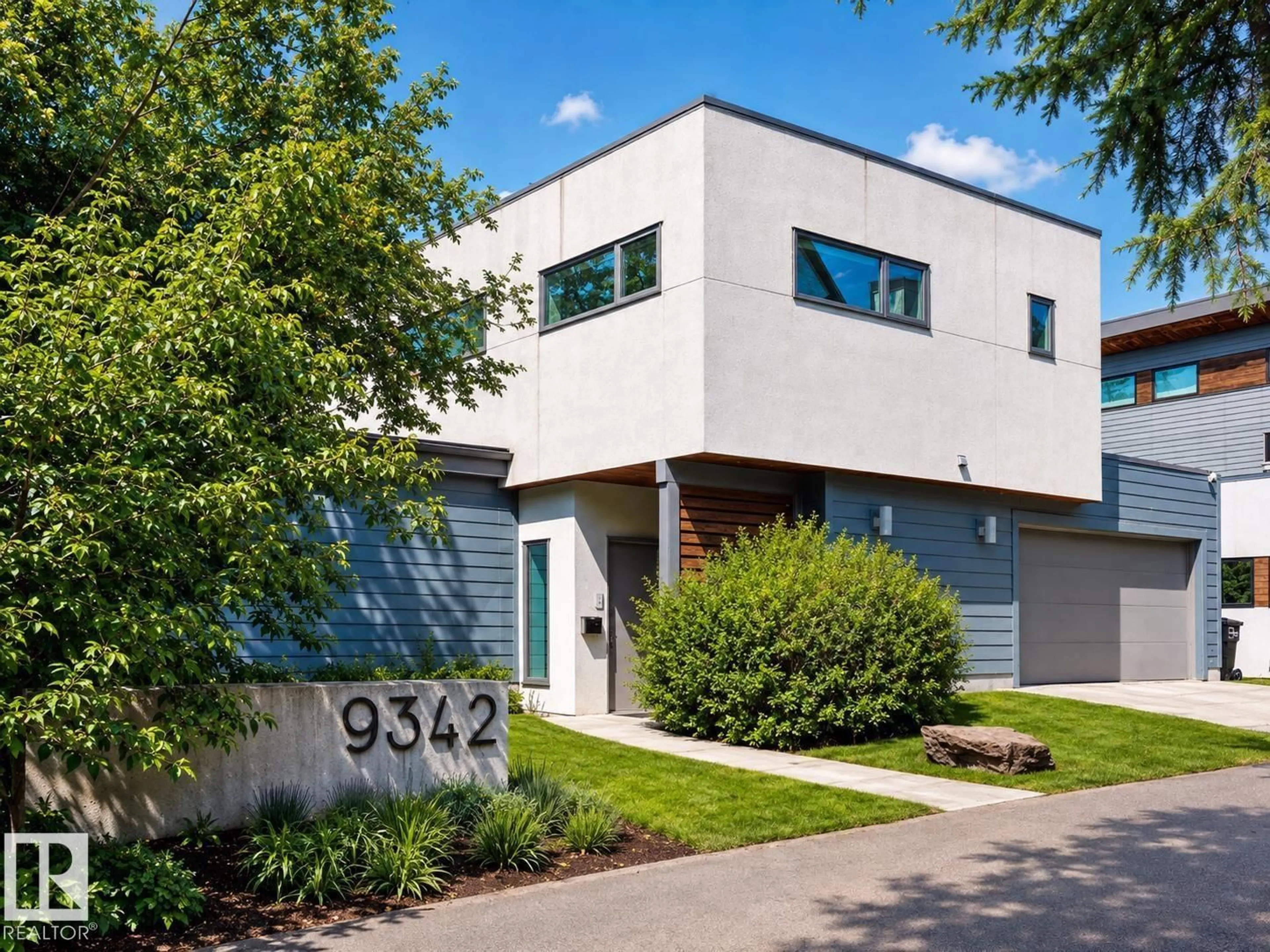 Home with brick exterior material, building for 9342 83 AV, Edmonton Alberta T6C1B8