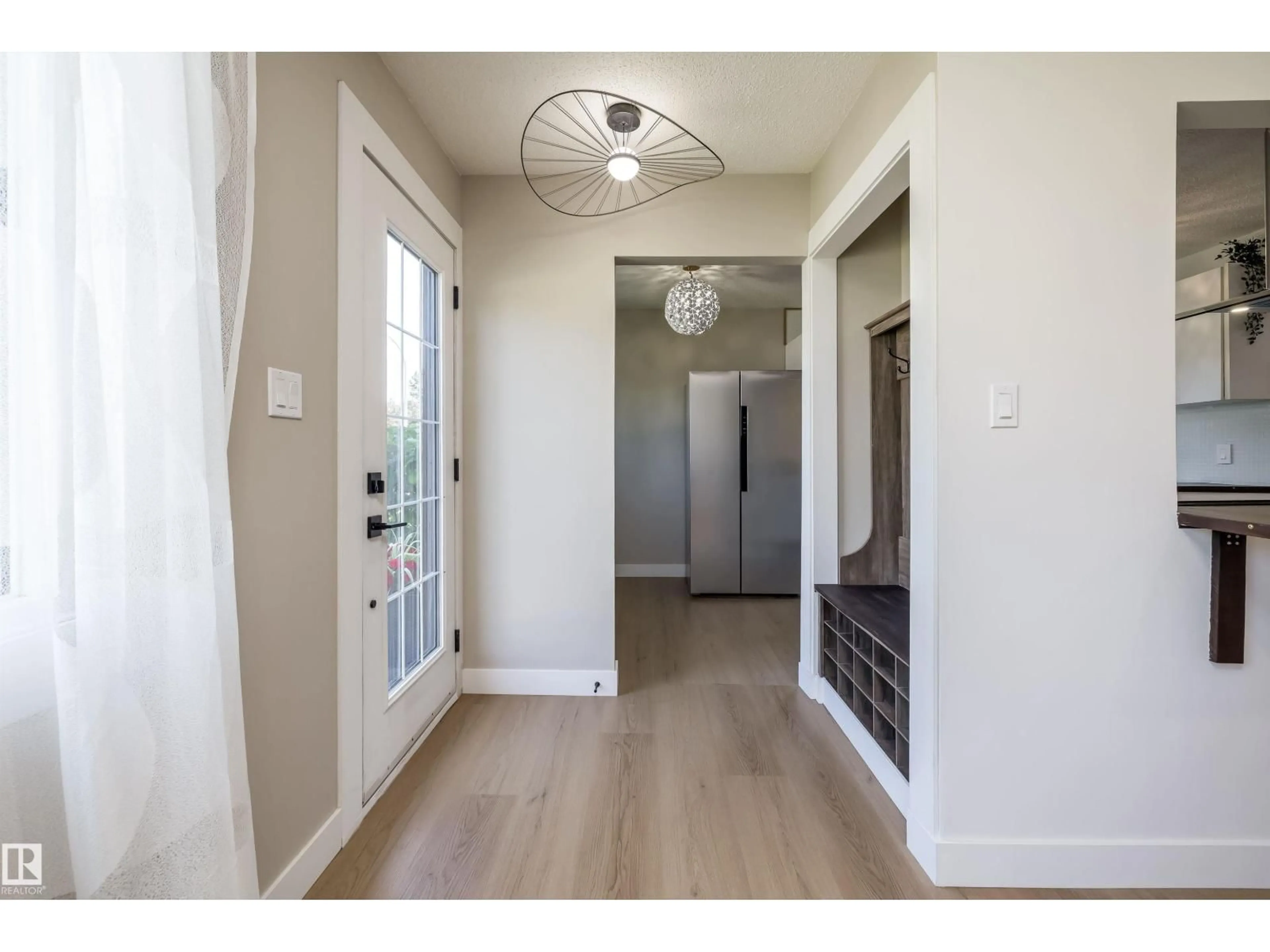 Indoor entryway for 4204 42 AV, Stony Plain Alberta T7Z1J8