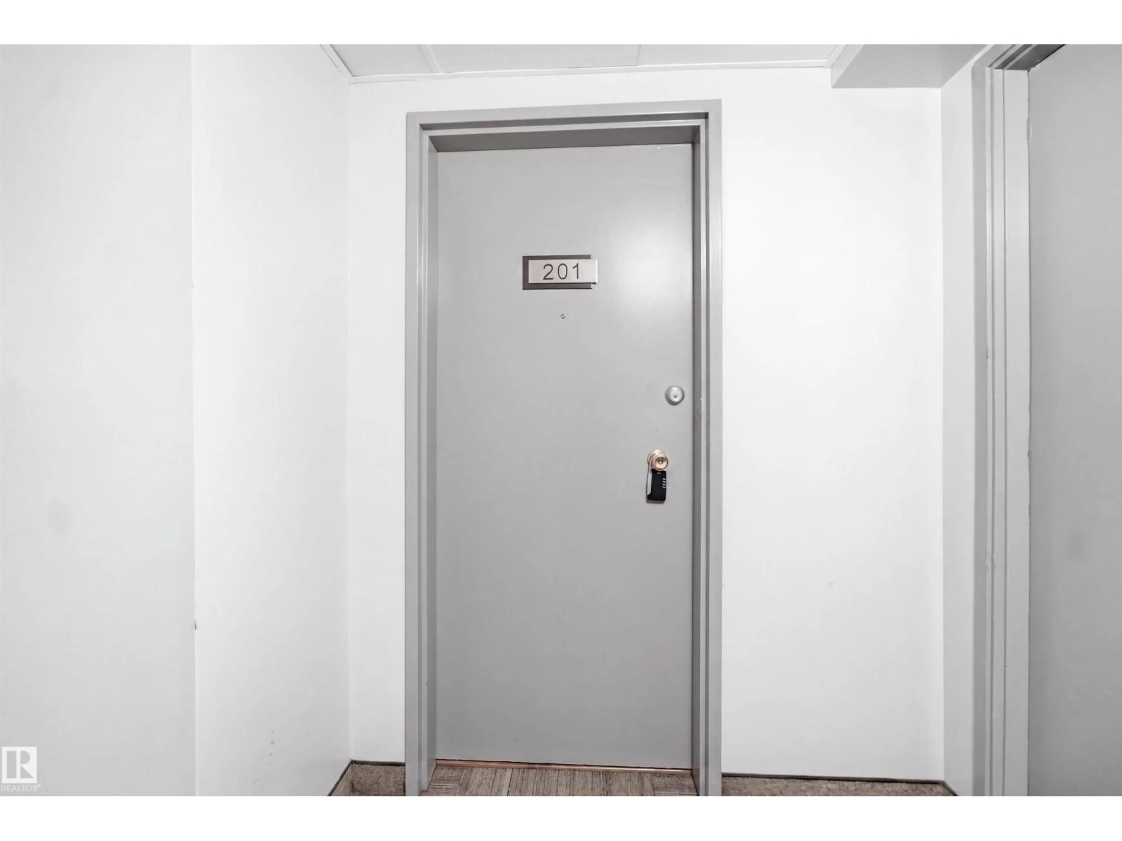 Indoor foyer for 7825 159 STREET, Edmonton Alberta T5R2E1