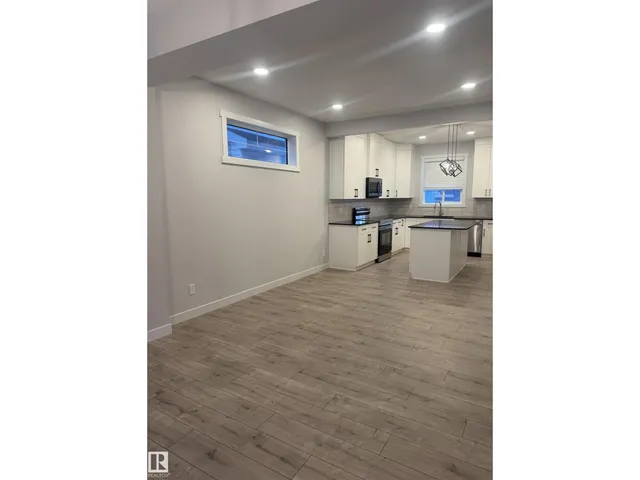 5316 GODSON PT, Edmonton 4