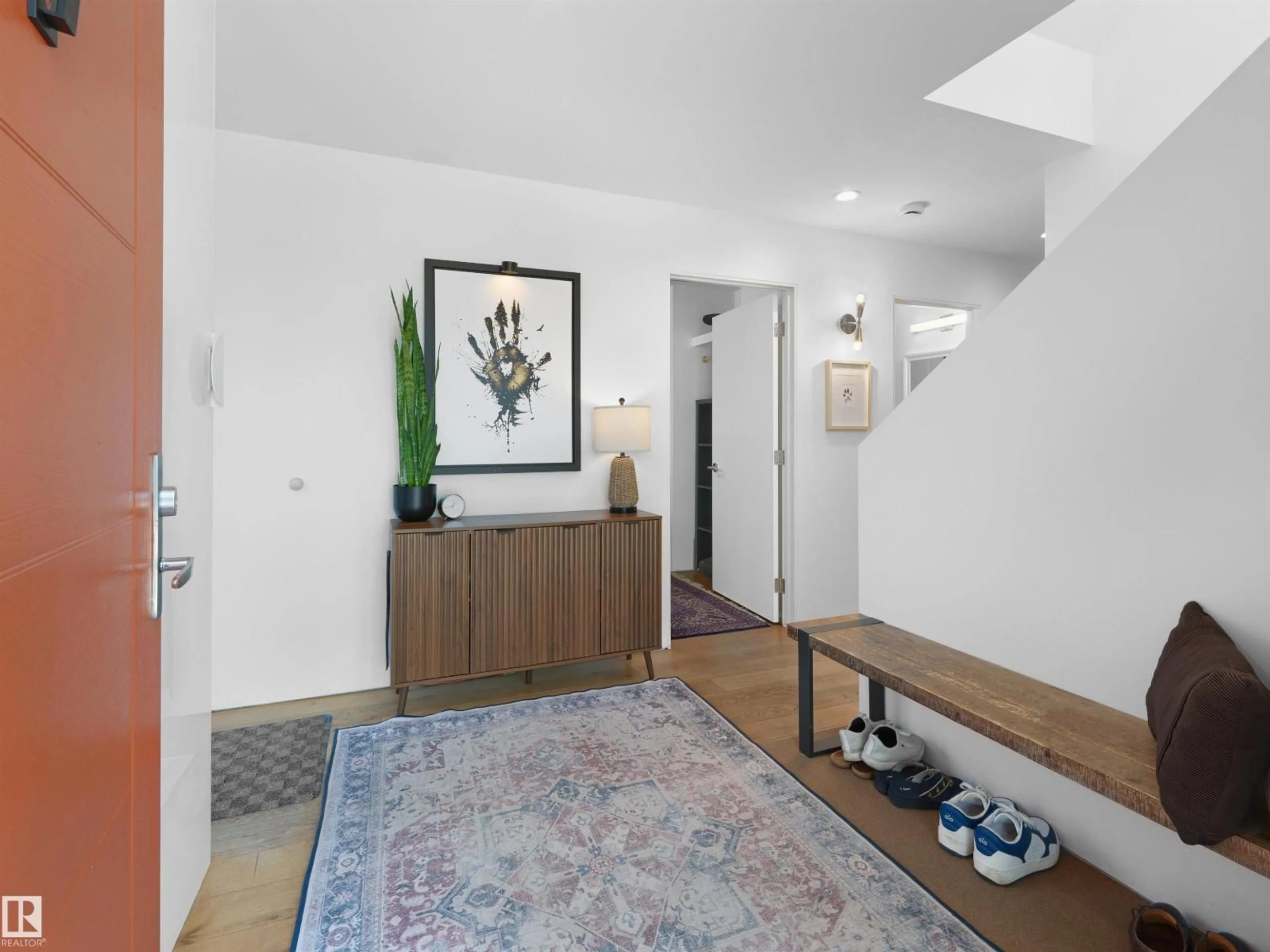 Indoor entryway for NW - 8011 110 ST, Edmonton Alberta T6G1J9