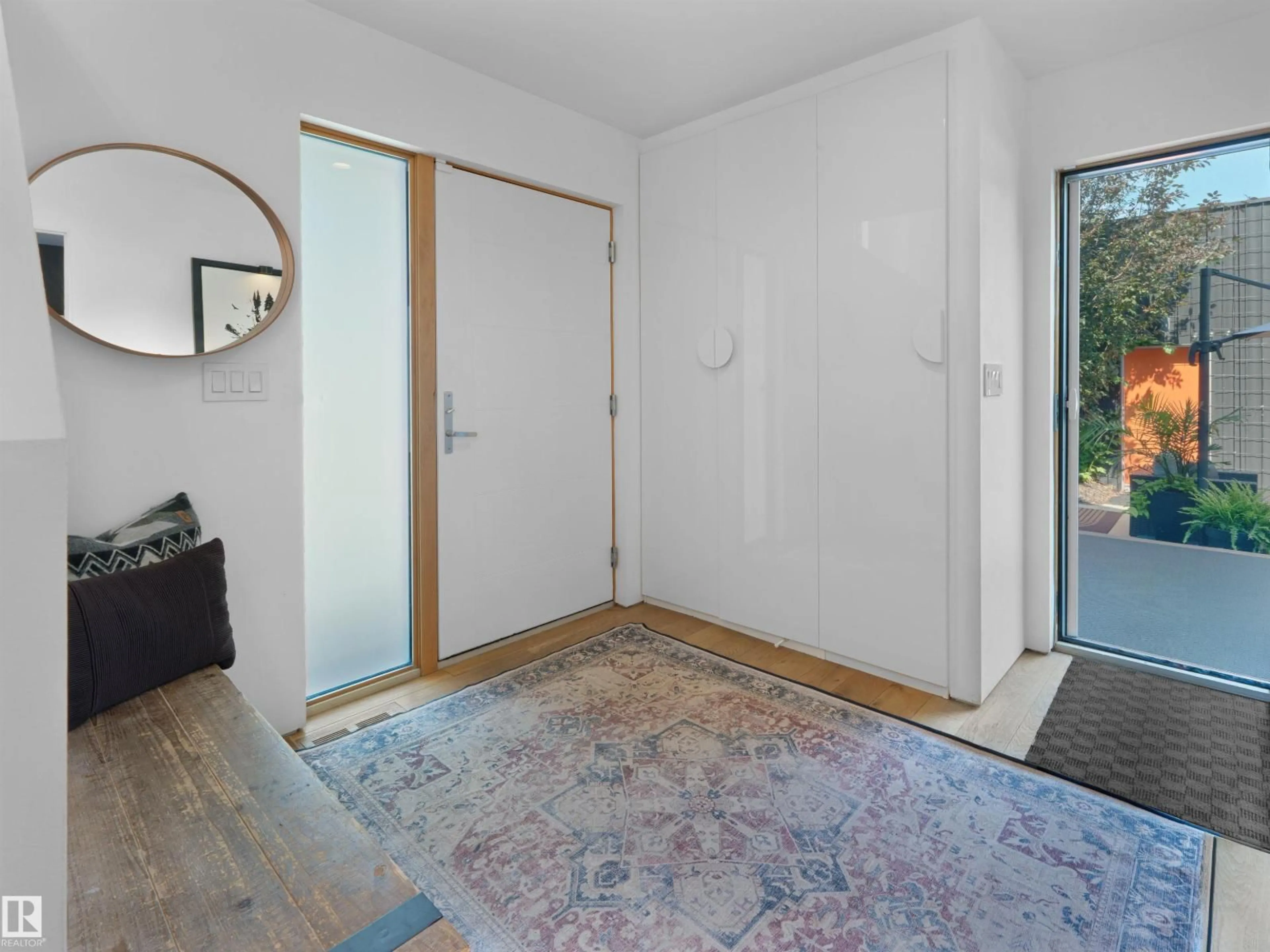Indoor entryway for NW - 8011 110 ST, Edmonton Alberta T6G1J9