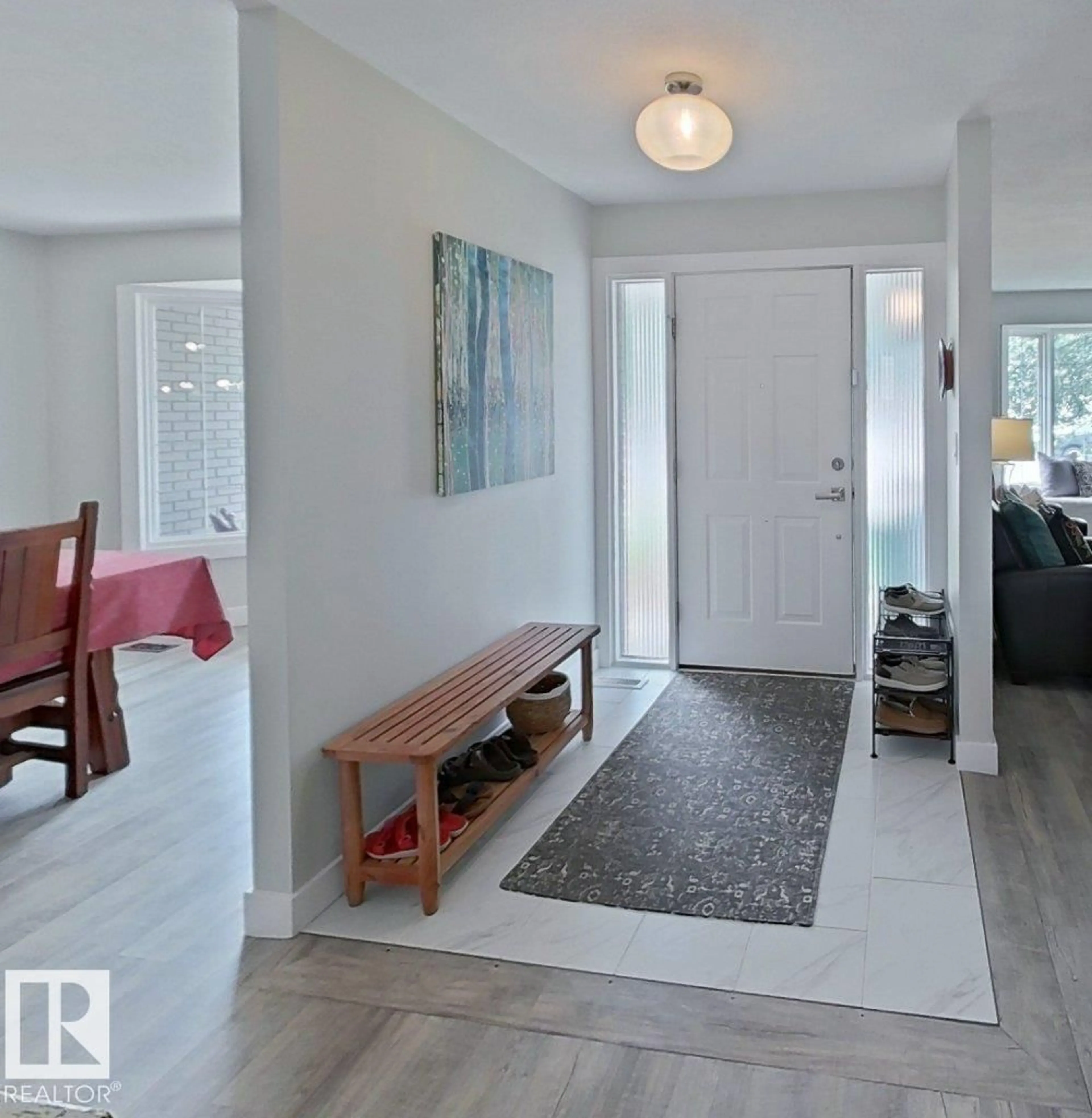 Indoor entryway for 2725 104A ST NW, Edmonton Alberta T6J4C4