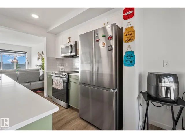 1530 - 60A TAMARACK BV, Edmonton 5
