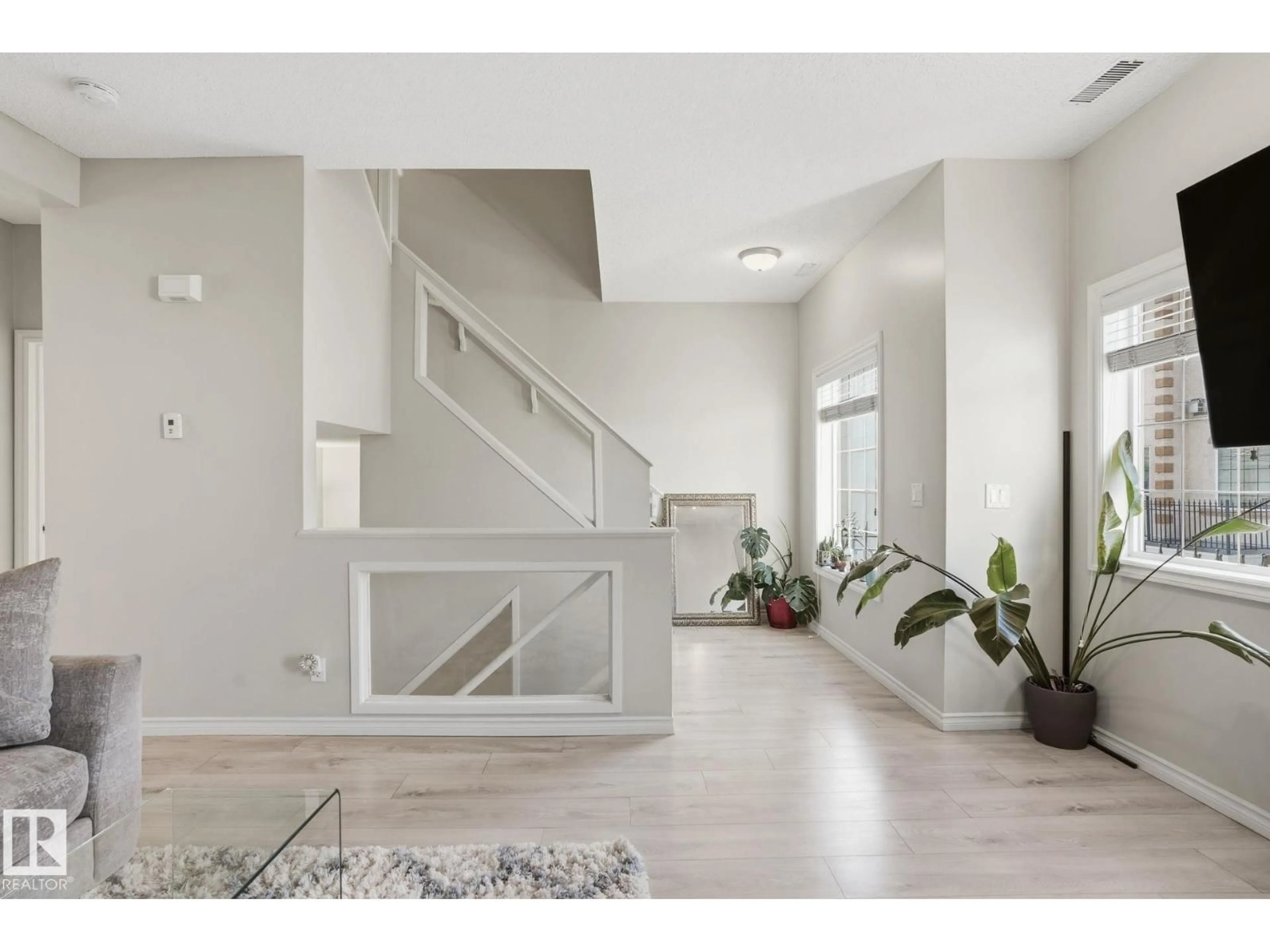 Unknown for #52 - 13825 155 AV NW, Edmonton Alberta T6V0B8