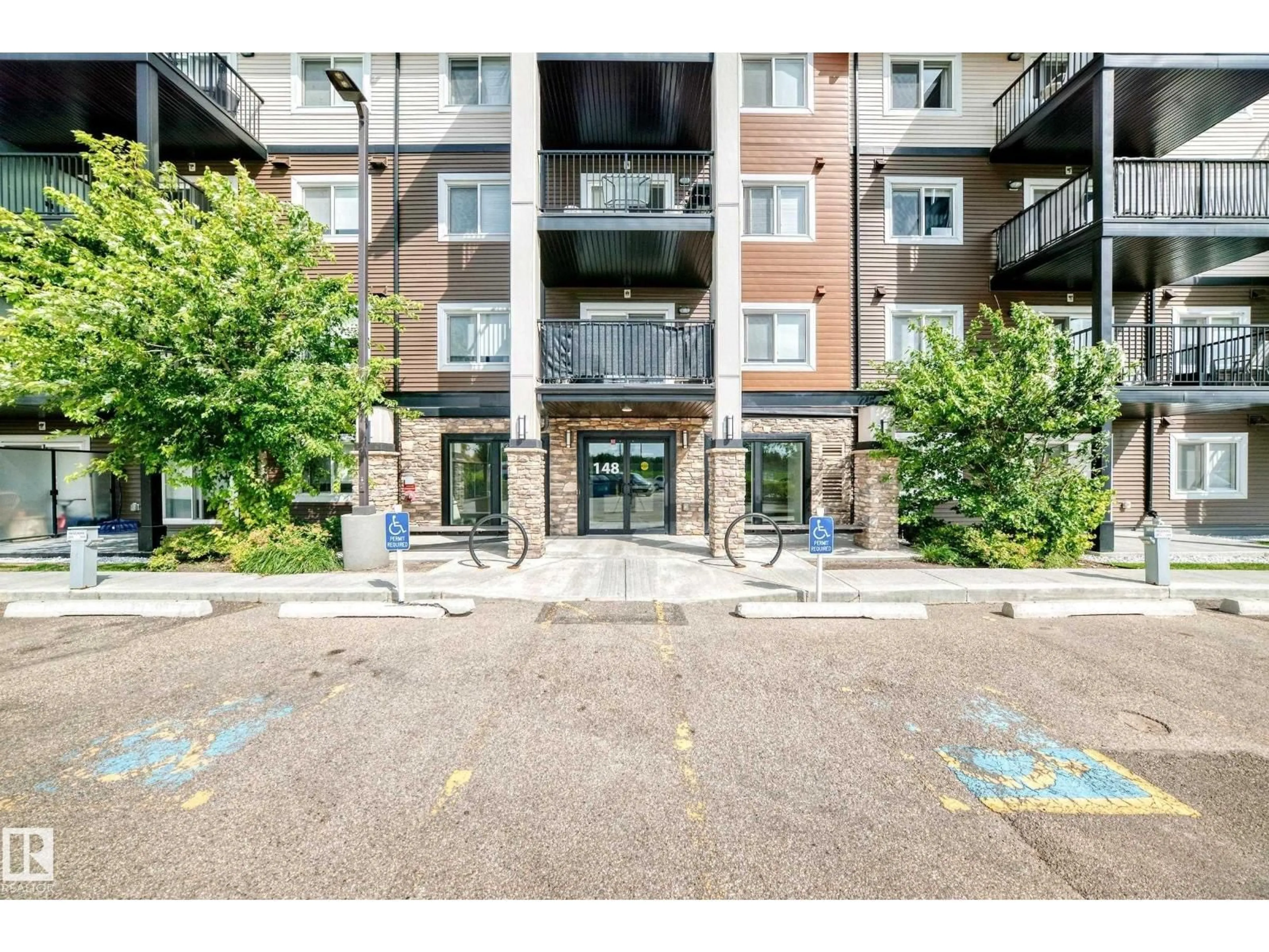 Unknown for 322 EBBERS BV, Edmonton Alberta T5Y3W2