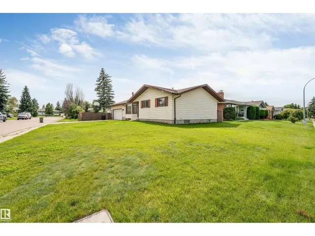 1320 69 ST, Edmonton 3
