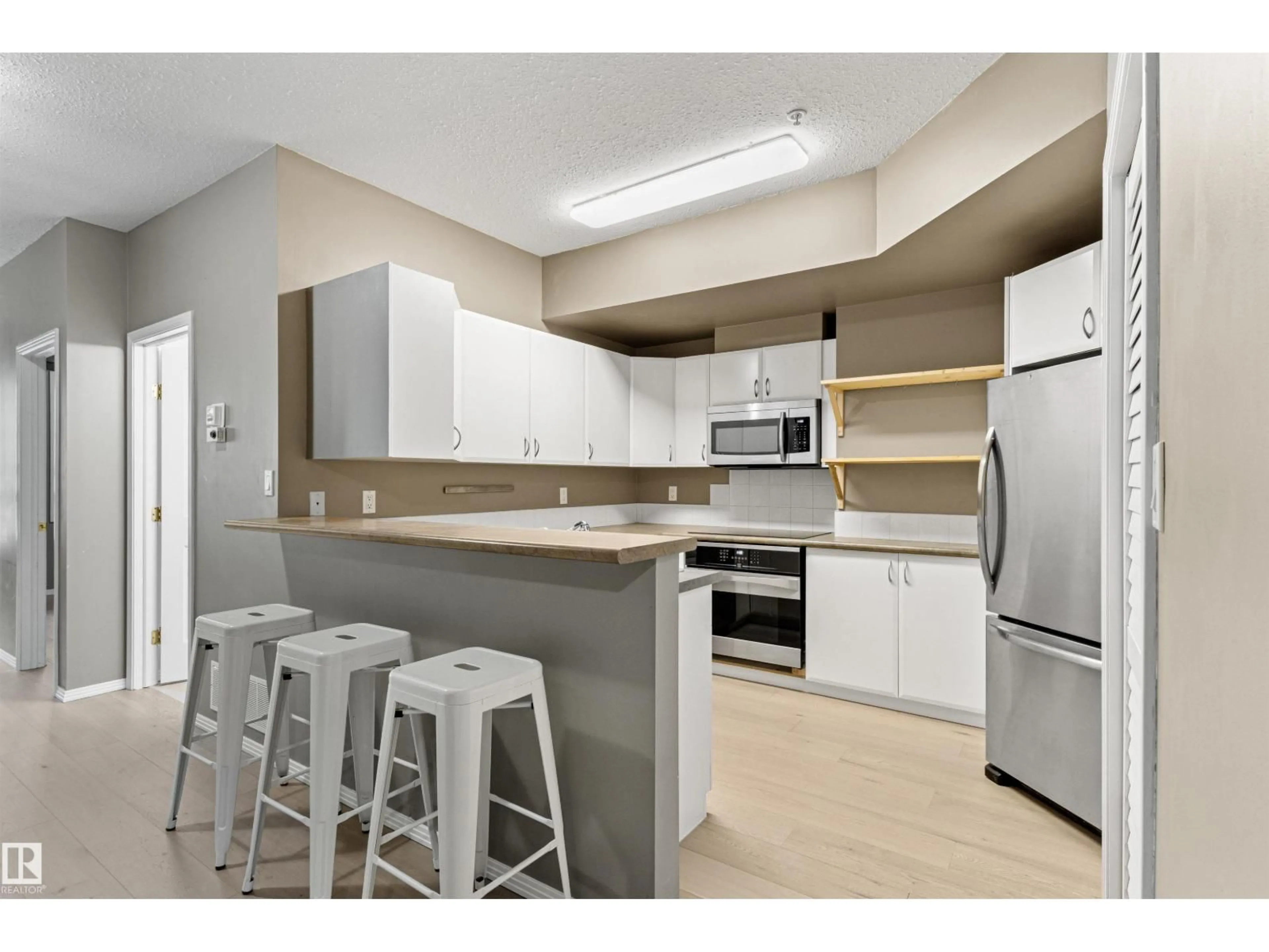 Standard kitchen, unknown for #417 - 10717 83 AV, Edmonton Alberta T6E2E5