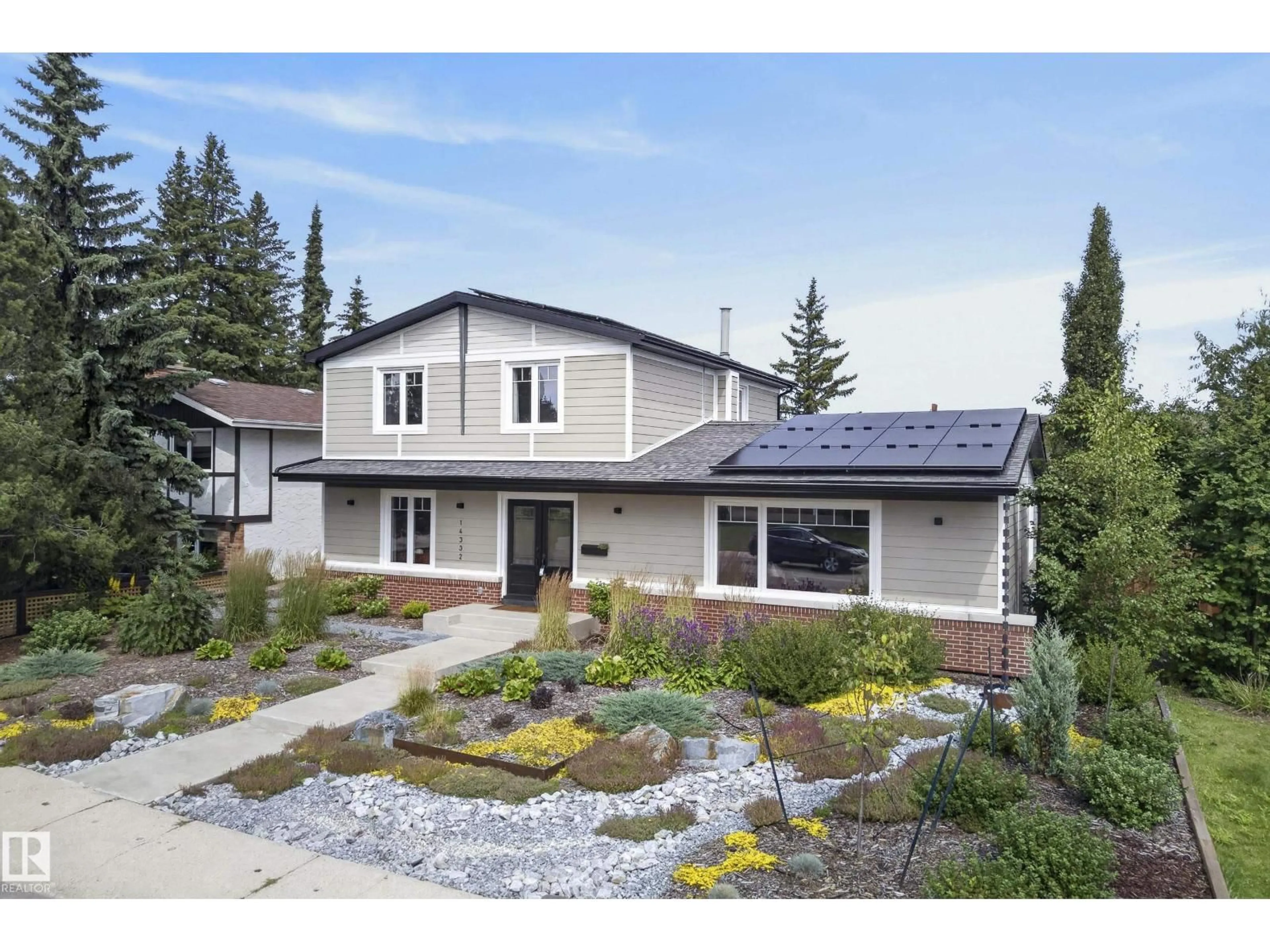 Home with vinyl exterior material, street for 14332 51 AV, Edmonton Alberta T6H0N1
