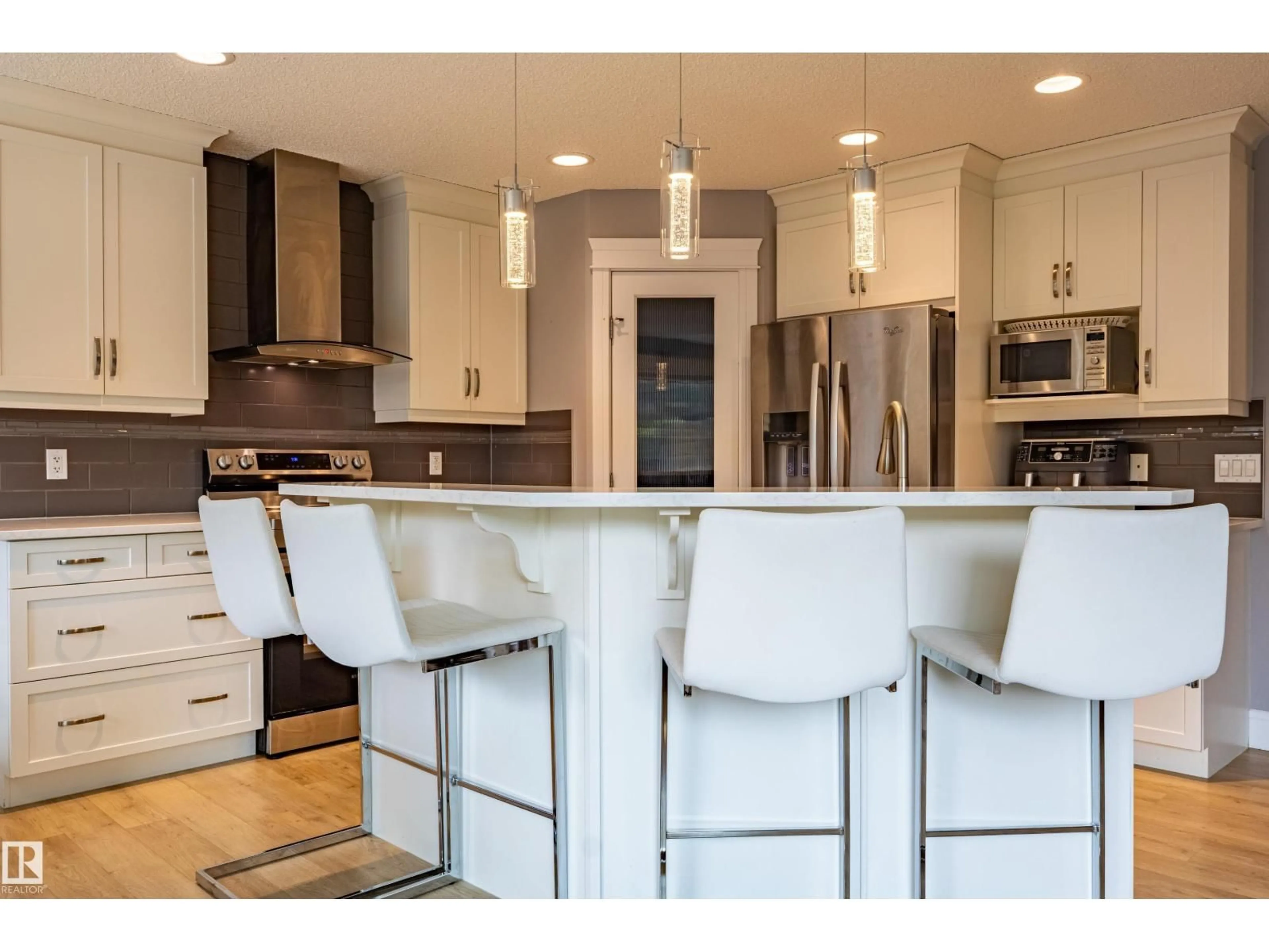 Contemporary kitchen, unknown for SW - 522 174A ST, Edmonton Alberta T6W2A6