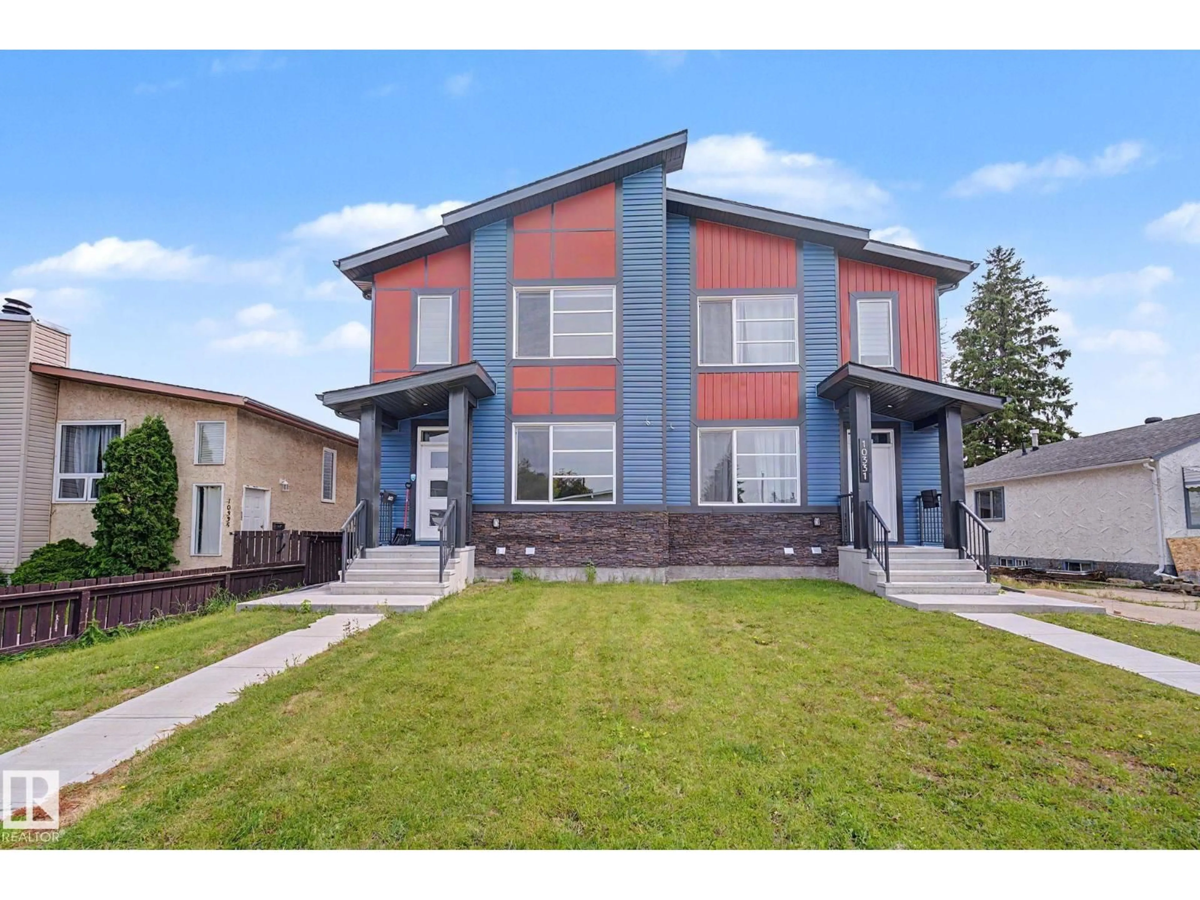 Home with vinyl exterior material, street for NW - 10333 157 ST, Edmonton Alberta T5P2V4