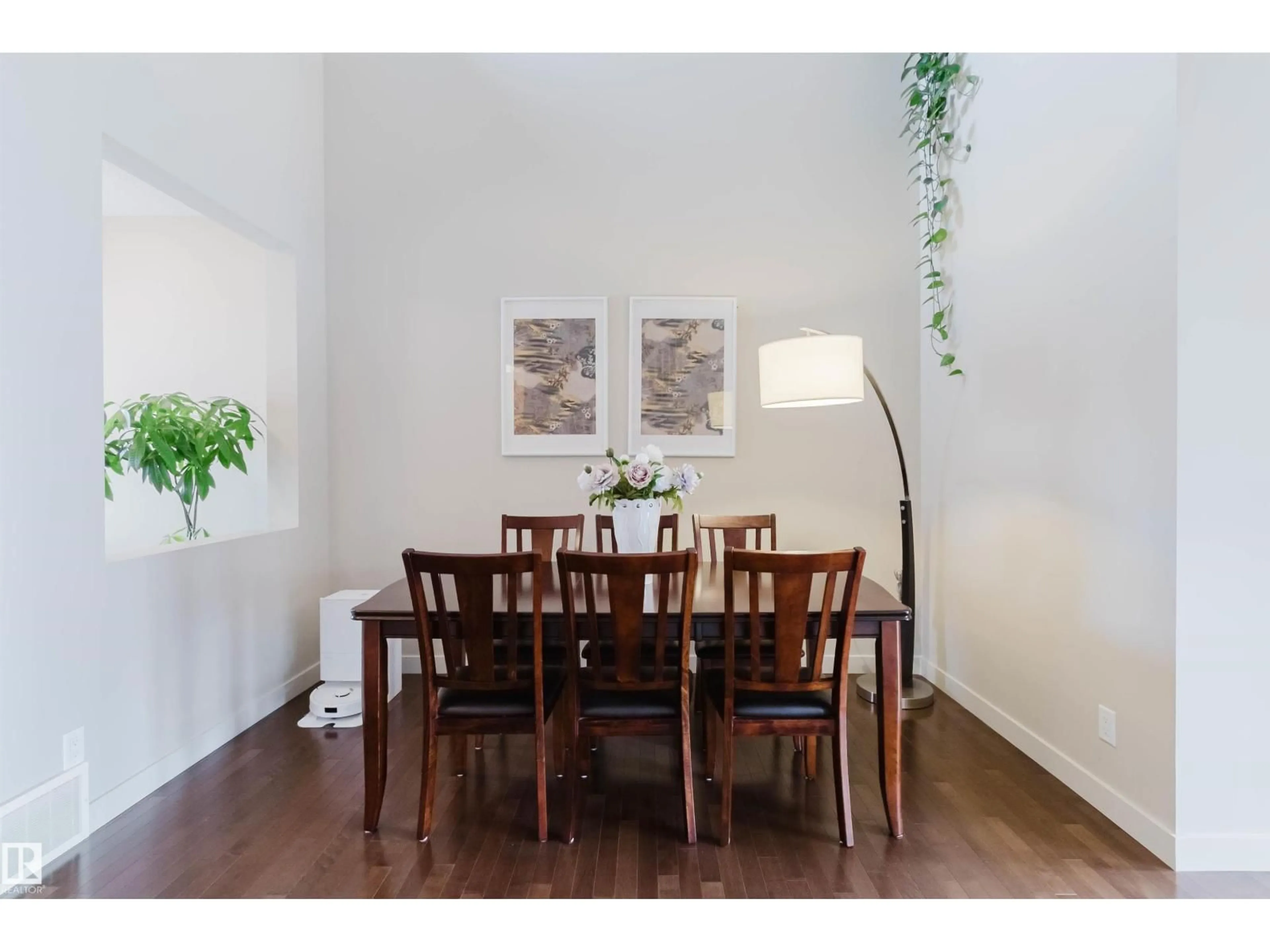Dining room, wood/laminate floor for SW - 3843 AGAR GR, Edmonton Alberta T6W0W9