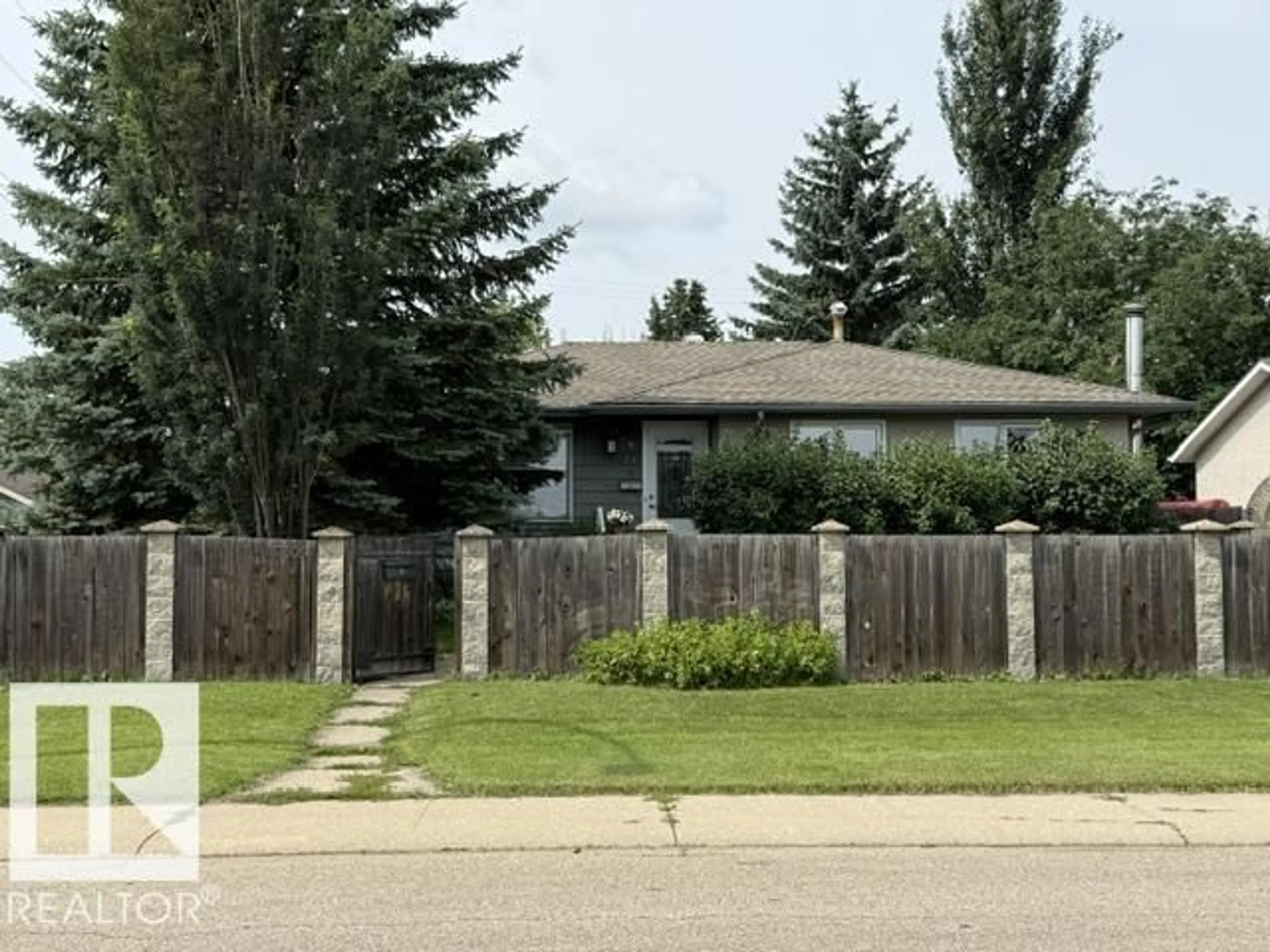 Unknown for NW - 13508 64 ST, Edmonton Alberta T5A0Y9
