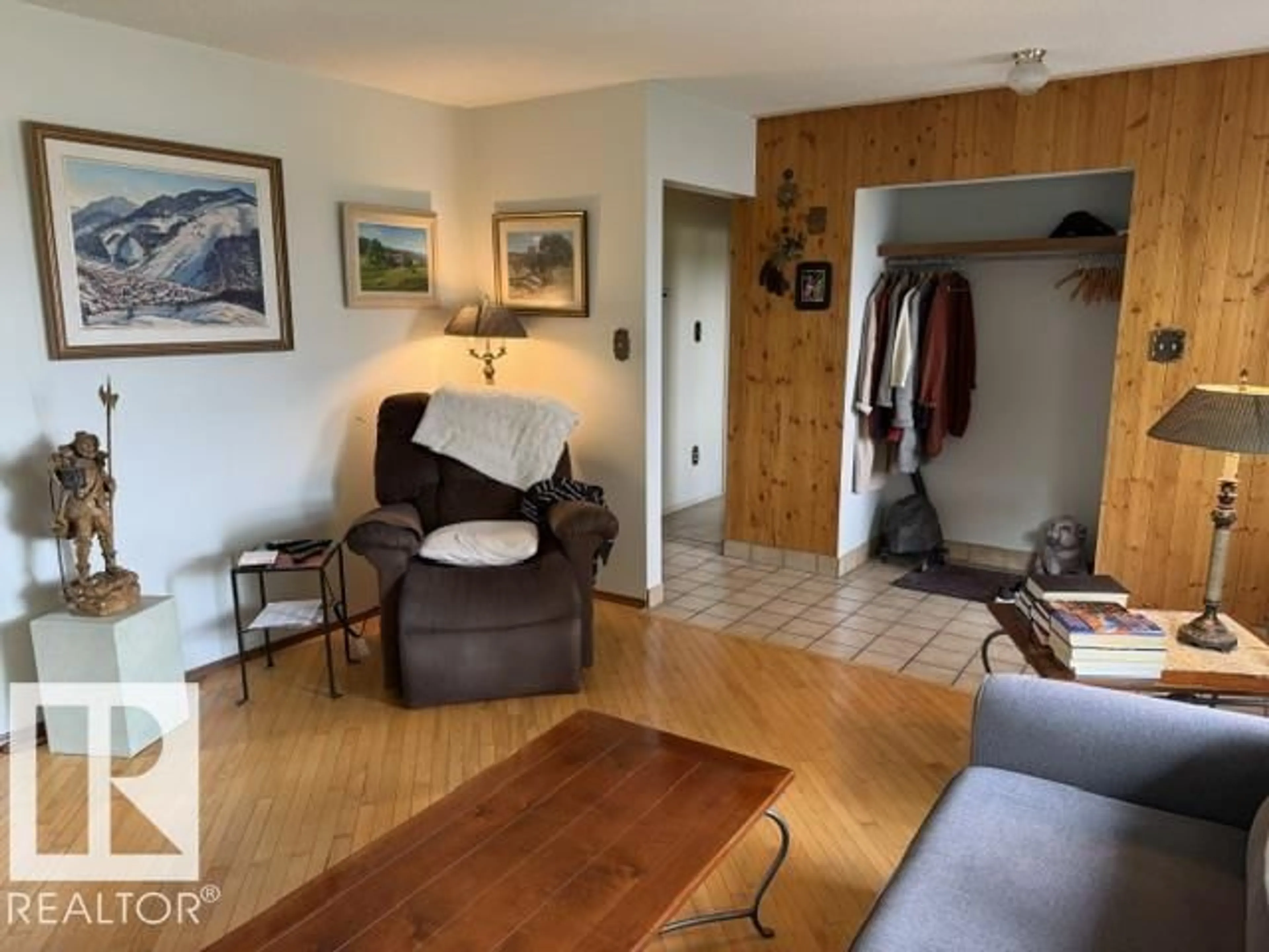 A pic of a room for NW - 13508 64 ST, Edmonton Alberta T5A0Y9