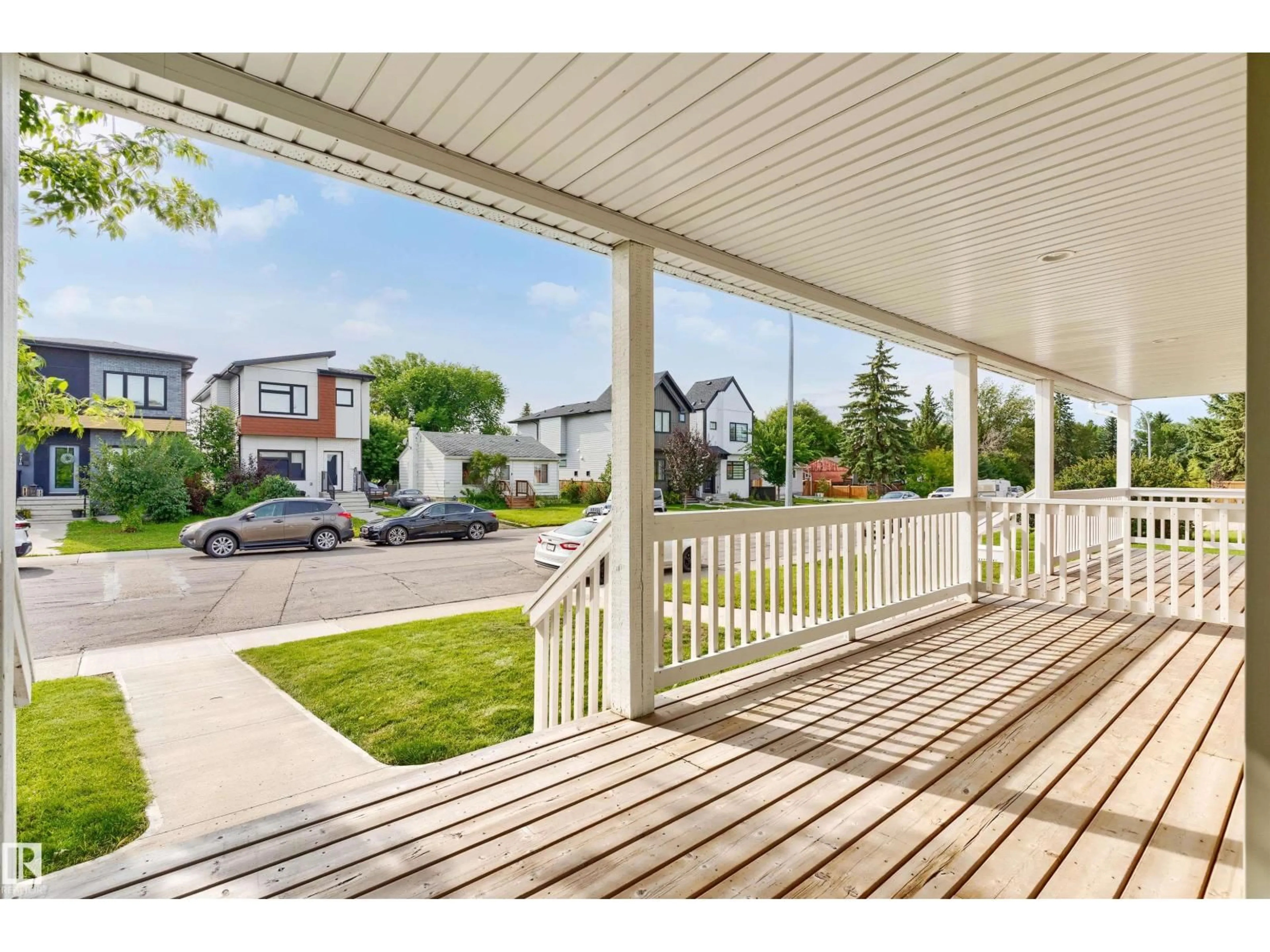 Patio, street for 9215 150 ST, Edmonton Alberta T5R1G4