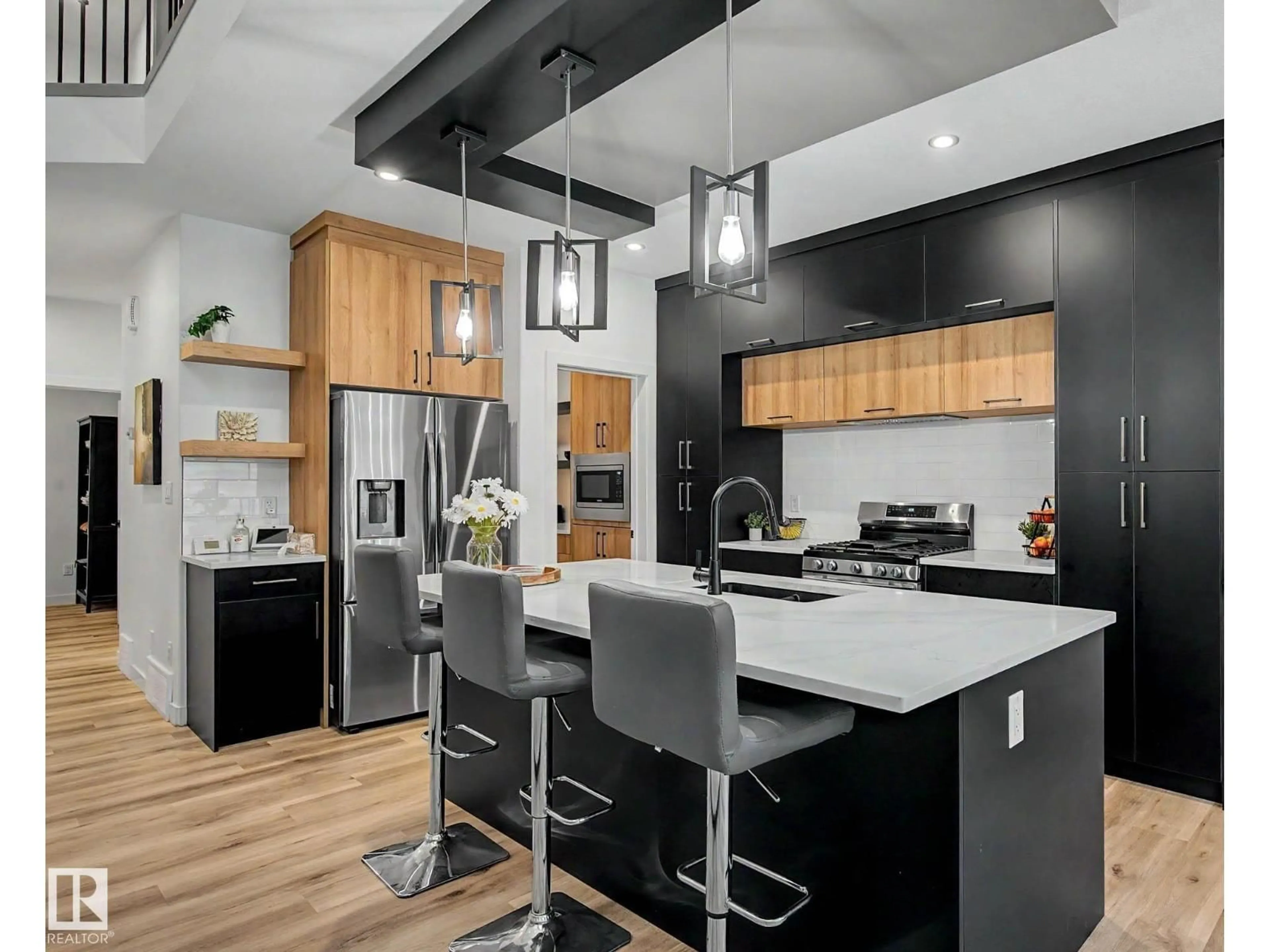 Contemporary kitchen, unknown for NW - 1368 SISKIN WD, Edmonton Alberta T5S0R3