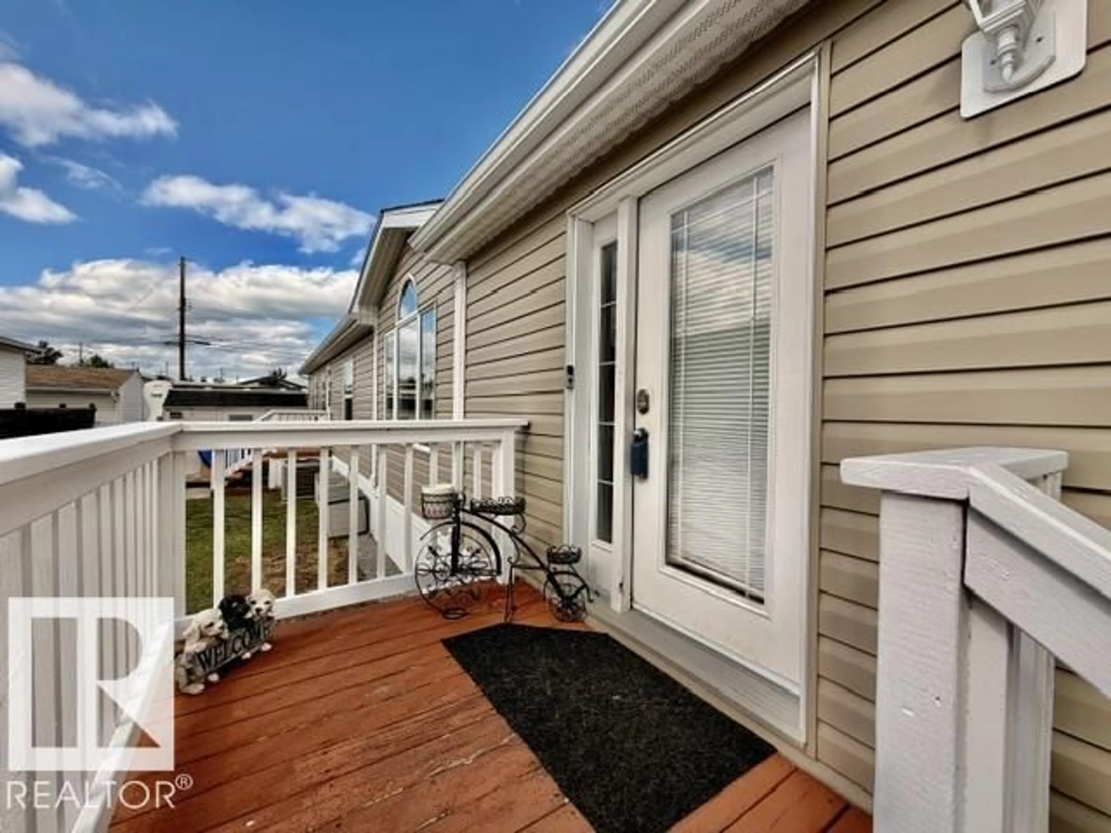 Home with vinyl exterior material, water/lake/river/ocean view for 4814 48 AV, Wetaskiwin Alberta T9A0E7