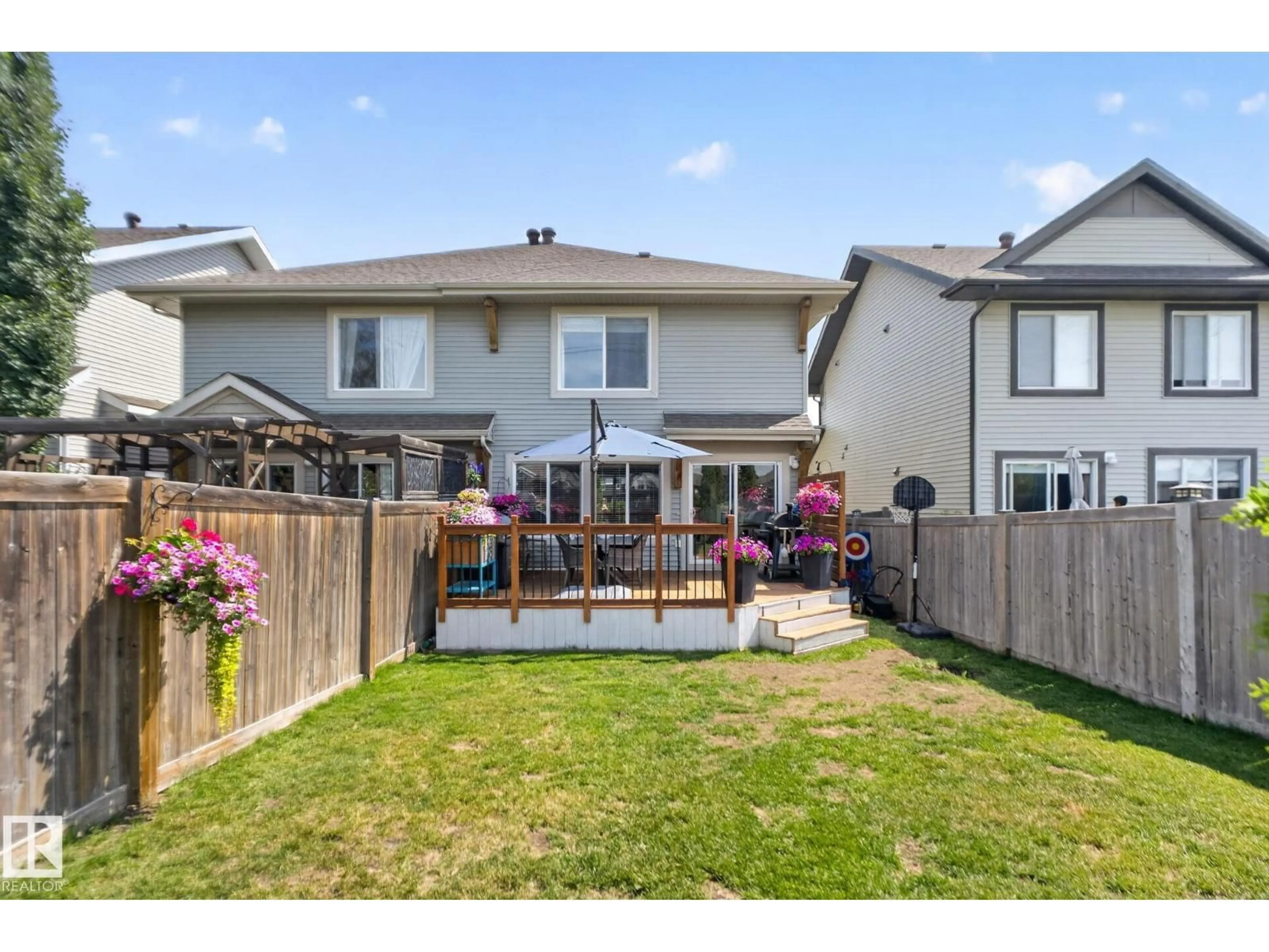 Patio, street for 2083 CHALMERS WY, Edmonton Alberta T6W2E9
