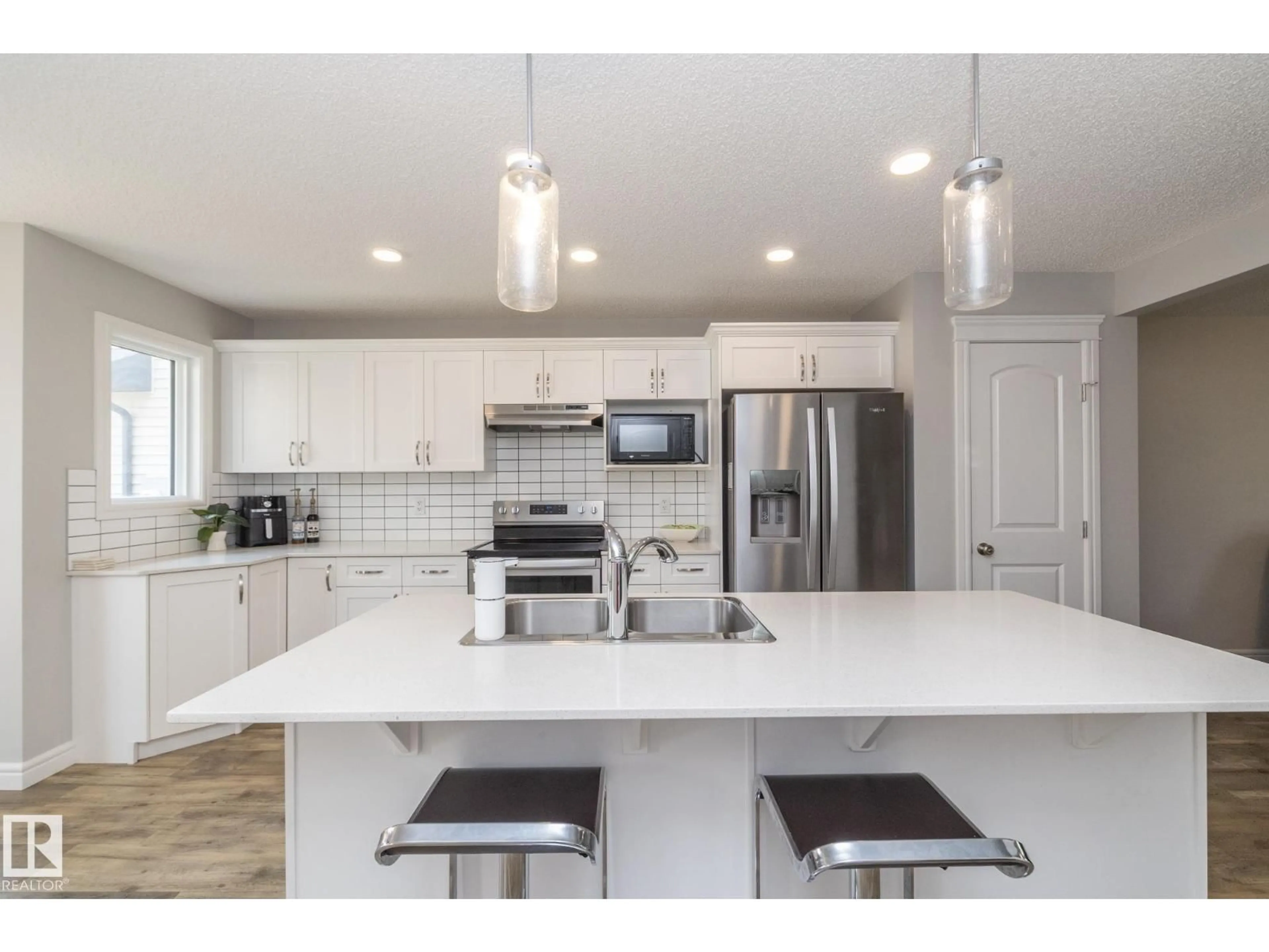 Open concept kitchen, unknown for 803 SECORD BV, Edmonton Alberta T5T7K2