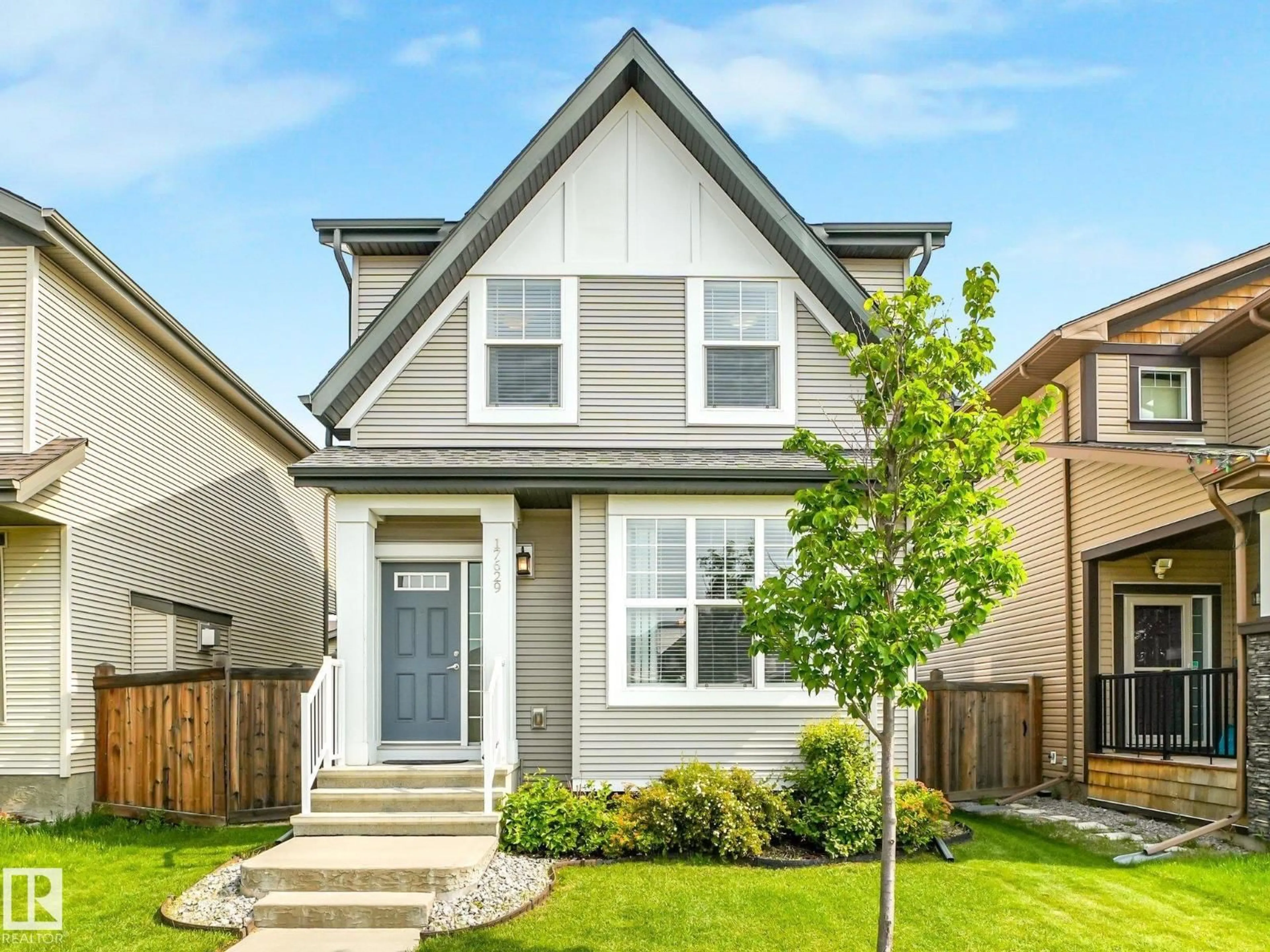Home with vinyl exterior material, street for NW - 17629 60A ST, Edmonton Alberta T5Y0V1