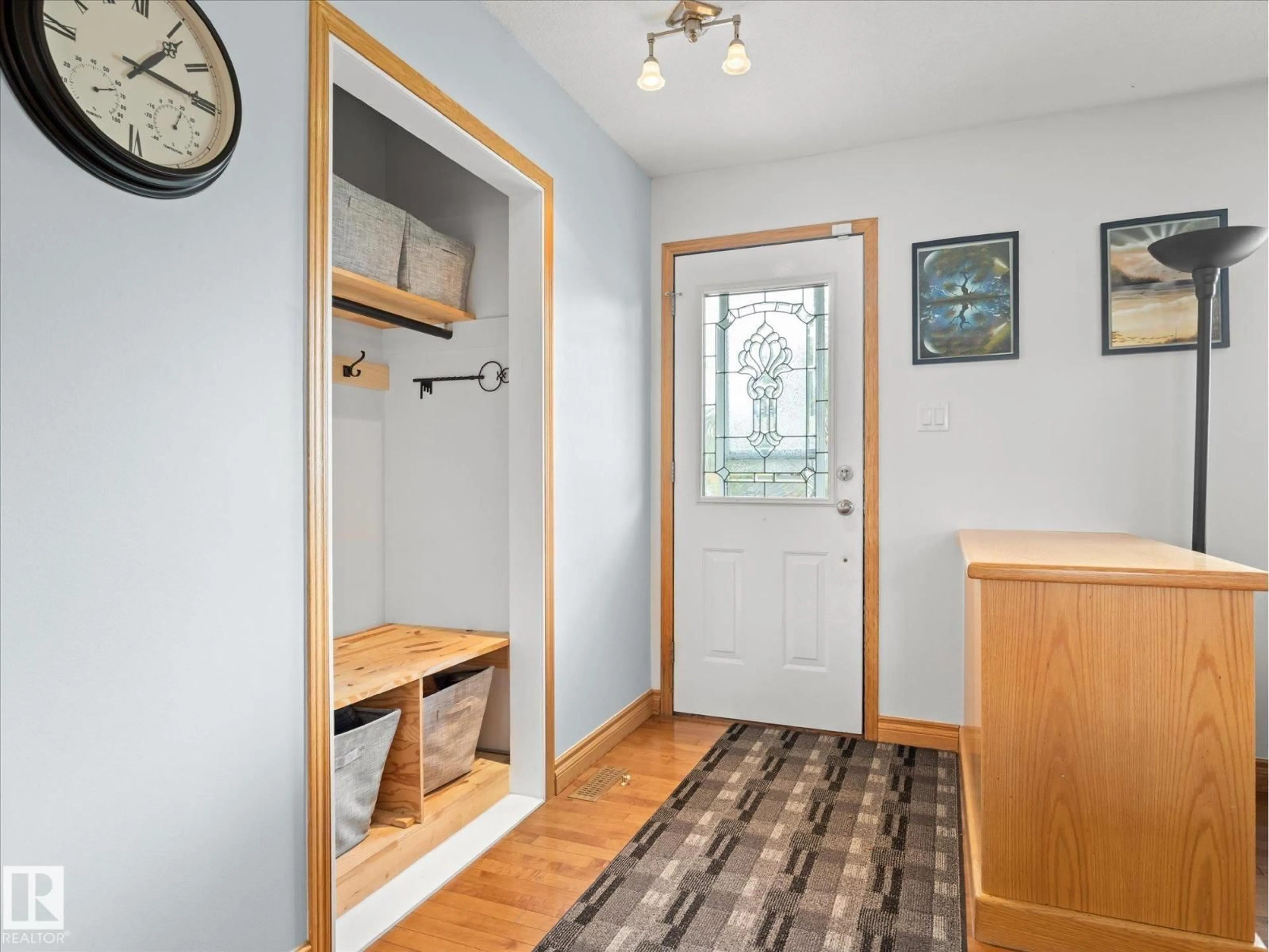 Indoor entryway for 7 CAMELOT AV, Leduc Alberta T9E4M4