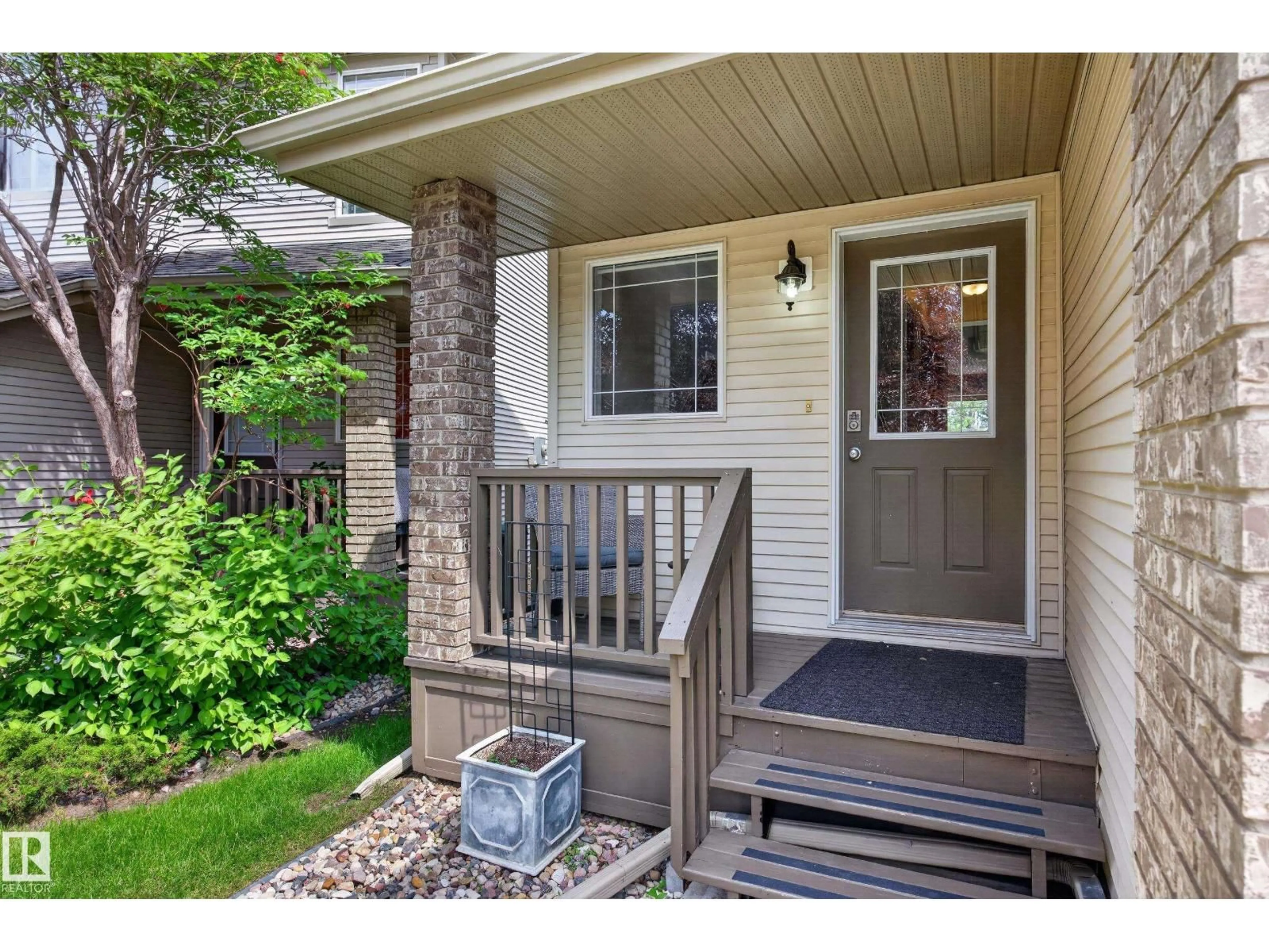 Indoor entryway for #7 - 155 CROCUS CR, Sherwood Park Alberta T8H2M4